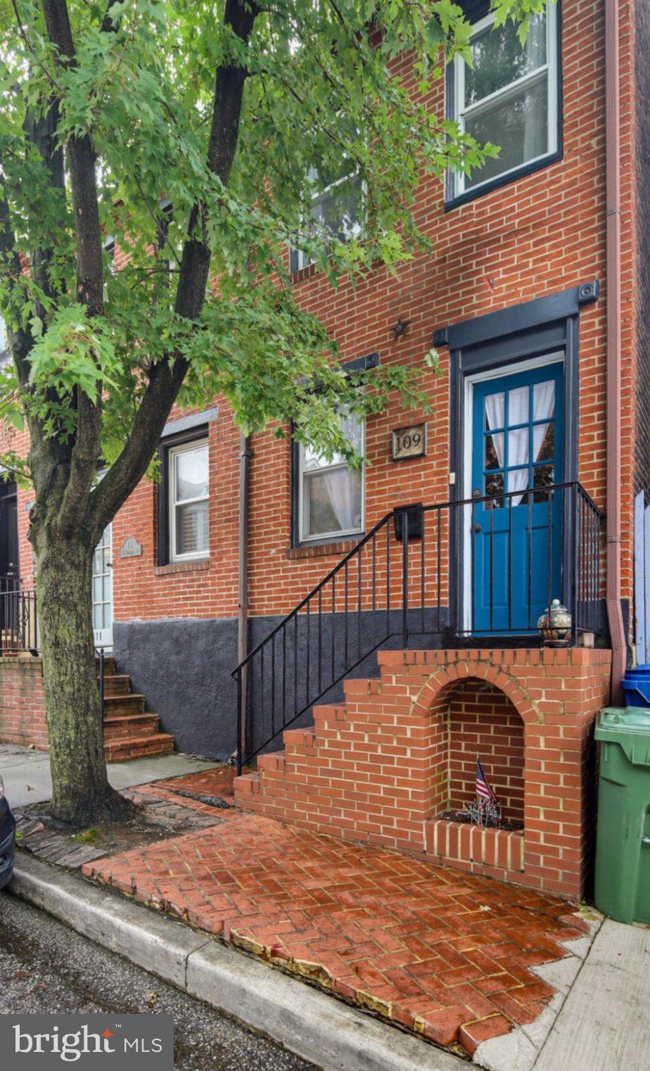 109 E GITTINGS STREET