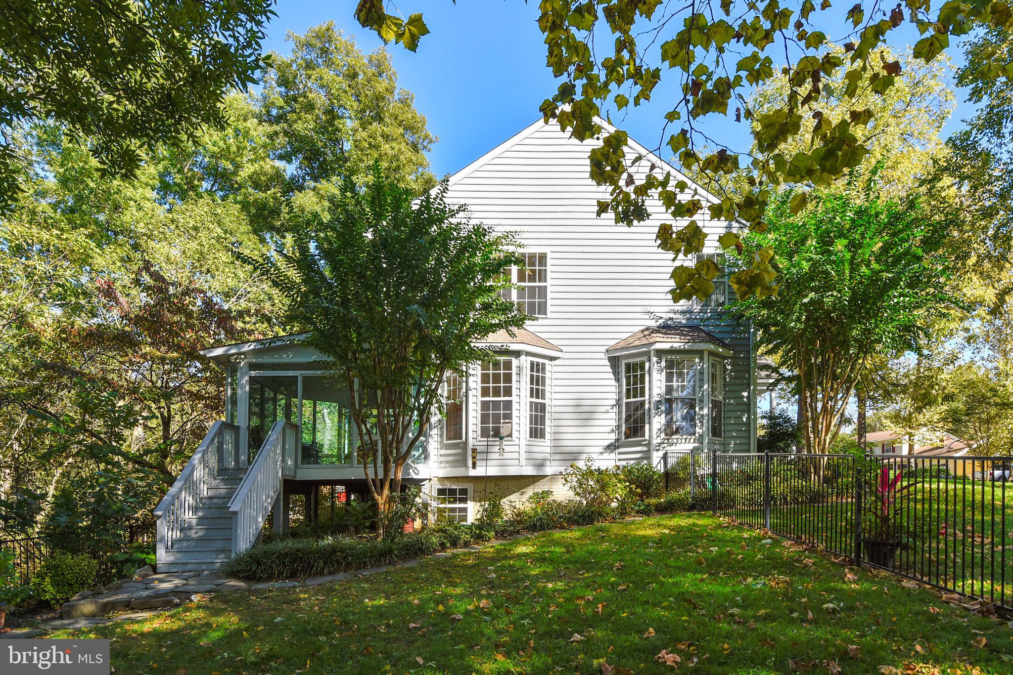 PENDENNIS MOUNT - Residential