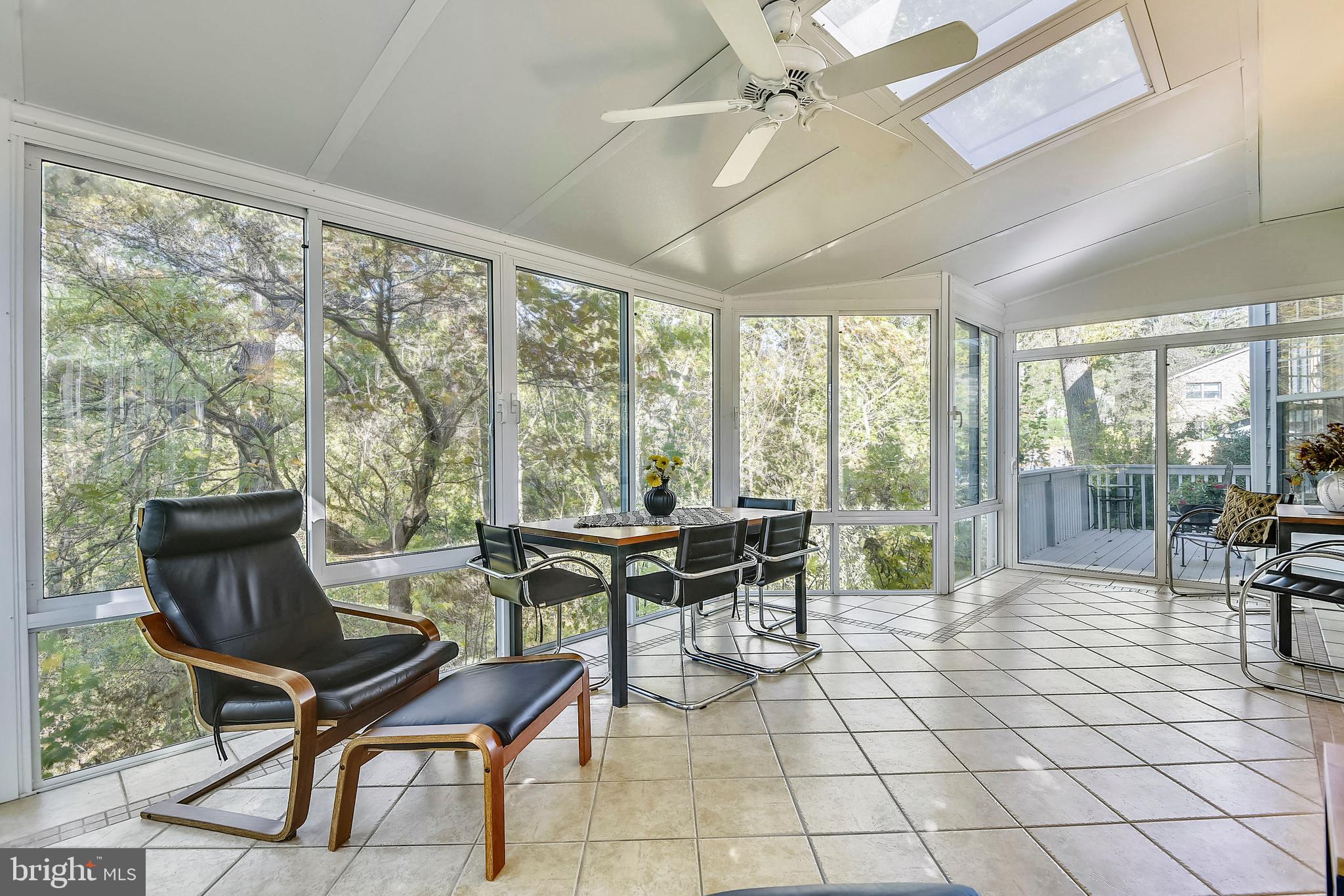 PENDENNIS MOUNT - Residential