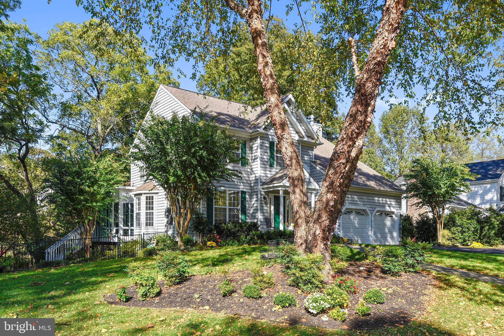 PENDENNIS MOUNT - Residential