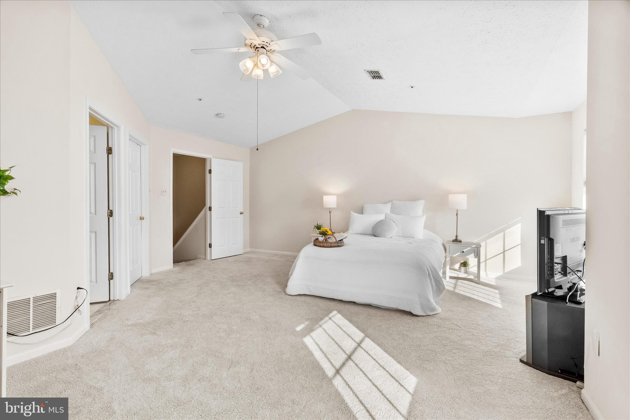 KINGSBROOK - Residential