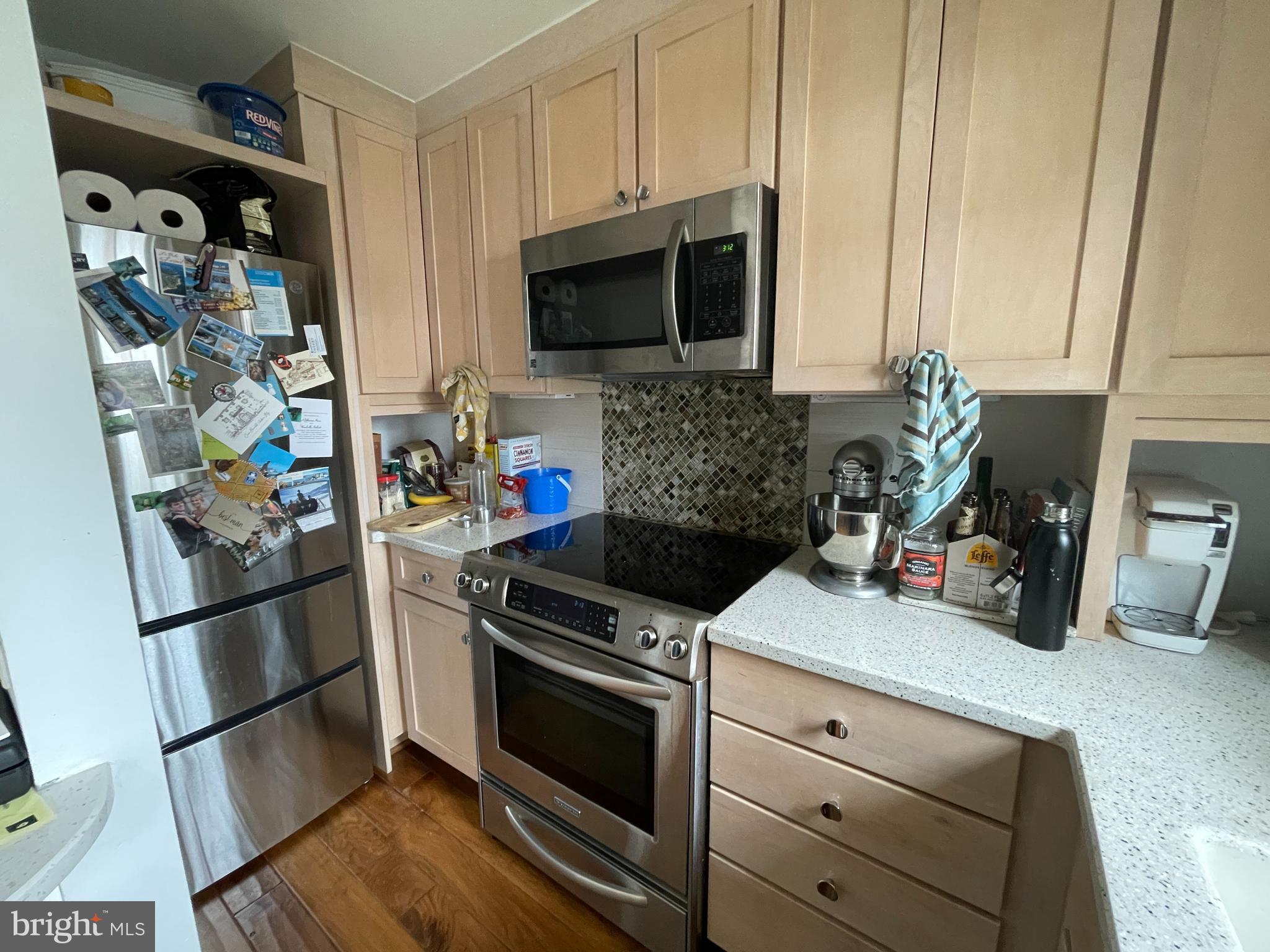 COLONIAL VILLAGE III - Residential Lease