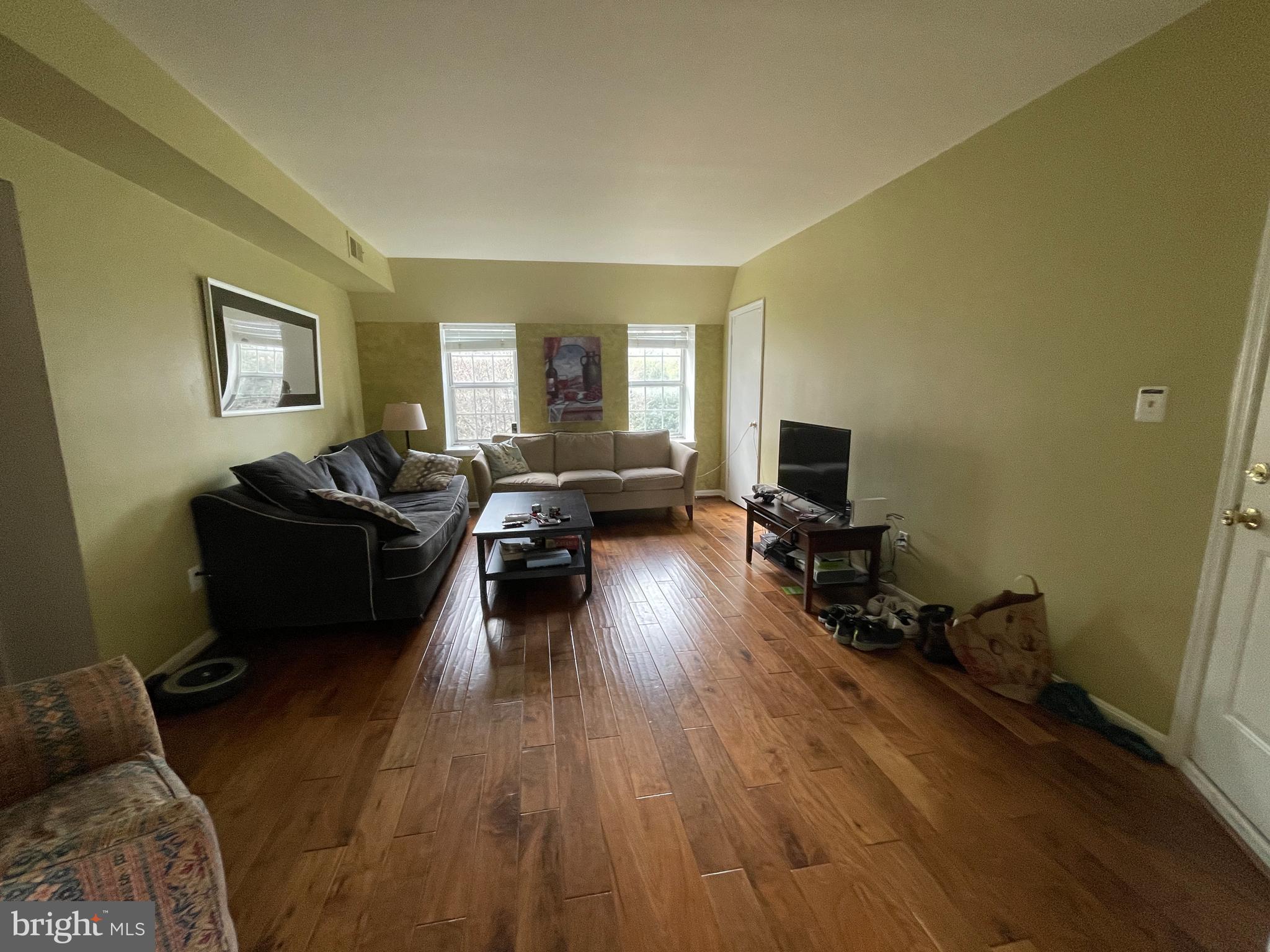 COLONIAL VILLAGE III - Residential Lease