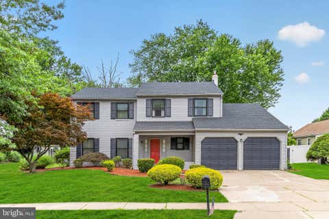 Homes For Sale - 4 Dickens Lane<br/> MOUNT LAUREL, NJ 08054