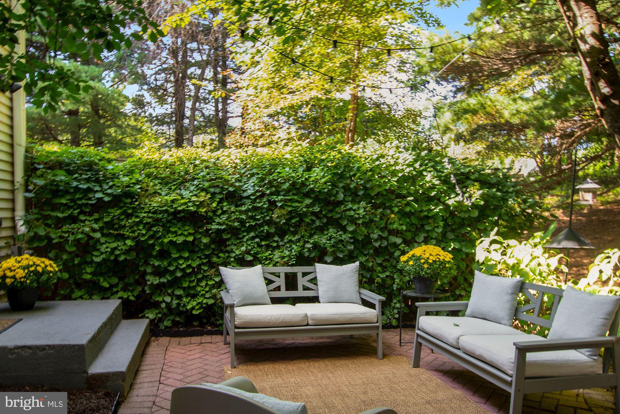 LONGMEAD CROSSING - Residential