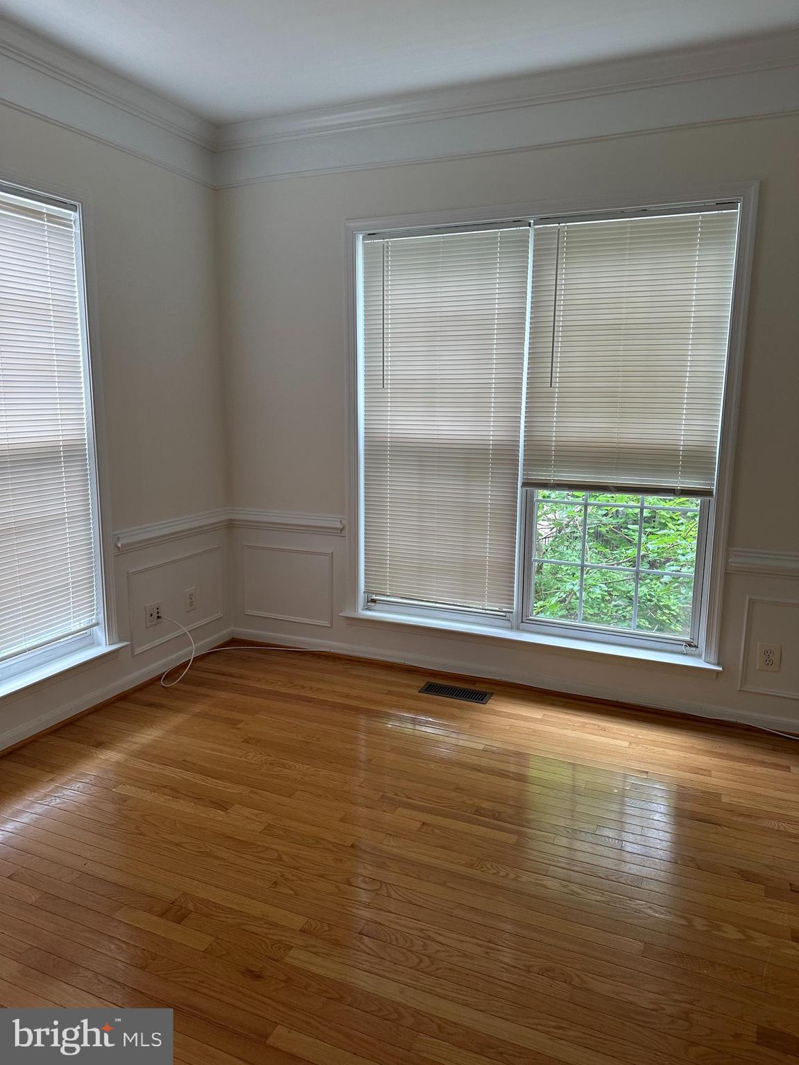 VIENNA METRO - Residential Lease