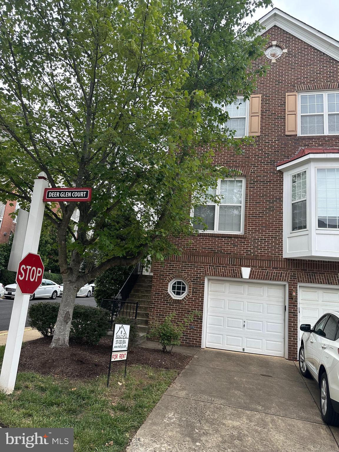 VIENNA METRO - Residential Lease