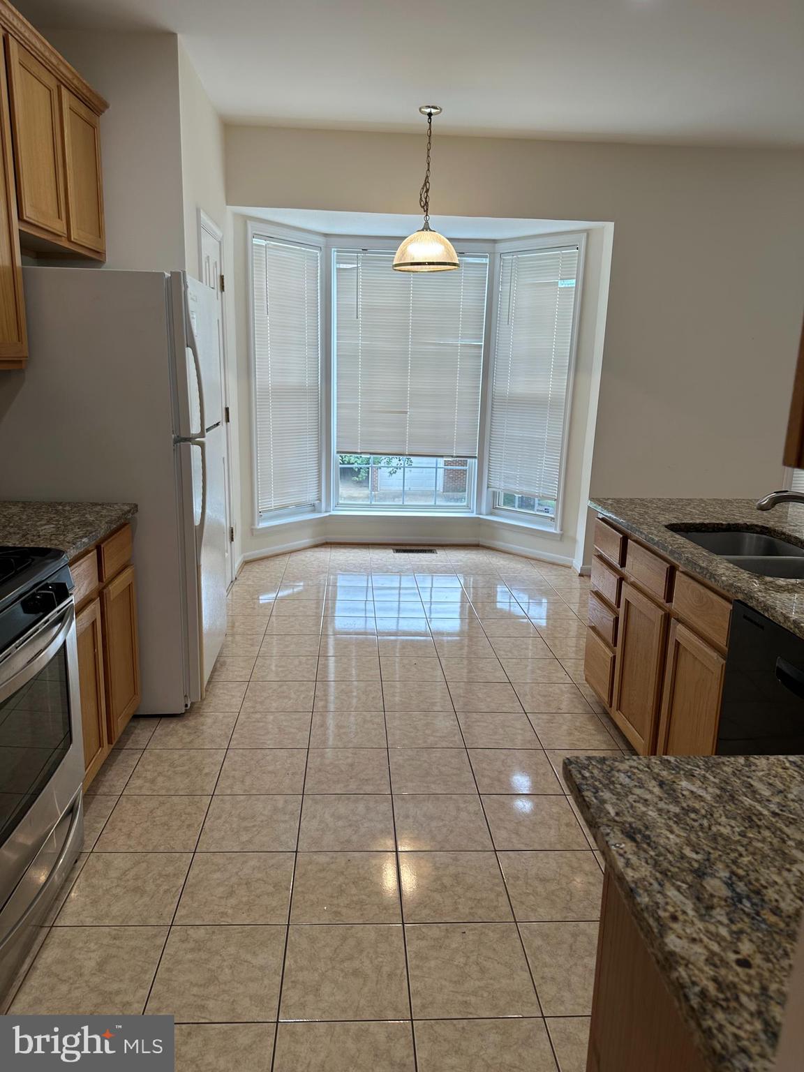 VIENNA METRO - Residential Lease