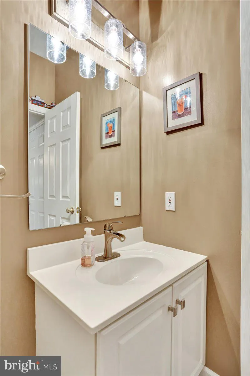 Wyomissing, Pennsylvania 19610, United States, 3 Bedrooms Bedrooms, ,4 BathroomsBathrooms,Residential,Active,159751