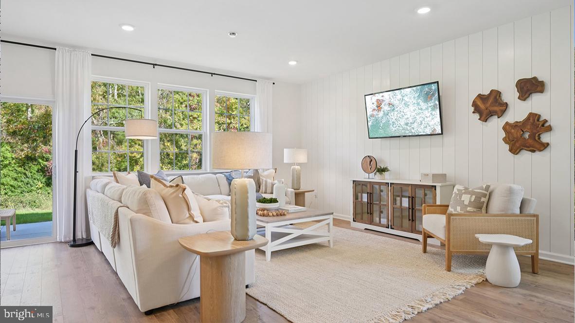 209 SCOTTY BOULEVARD 702