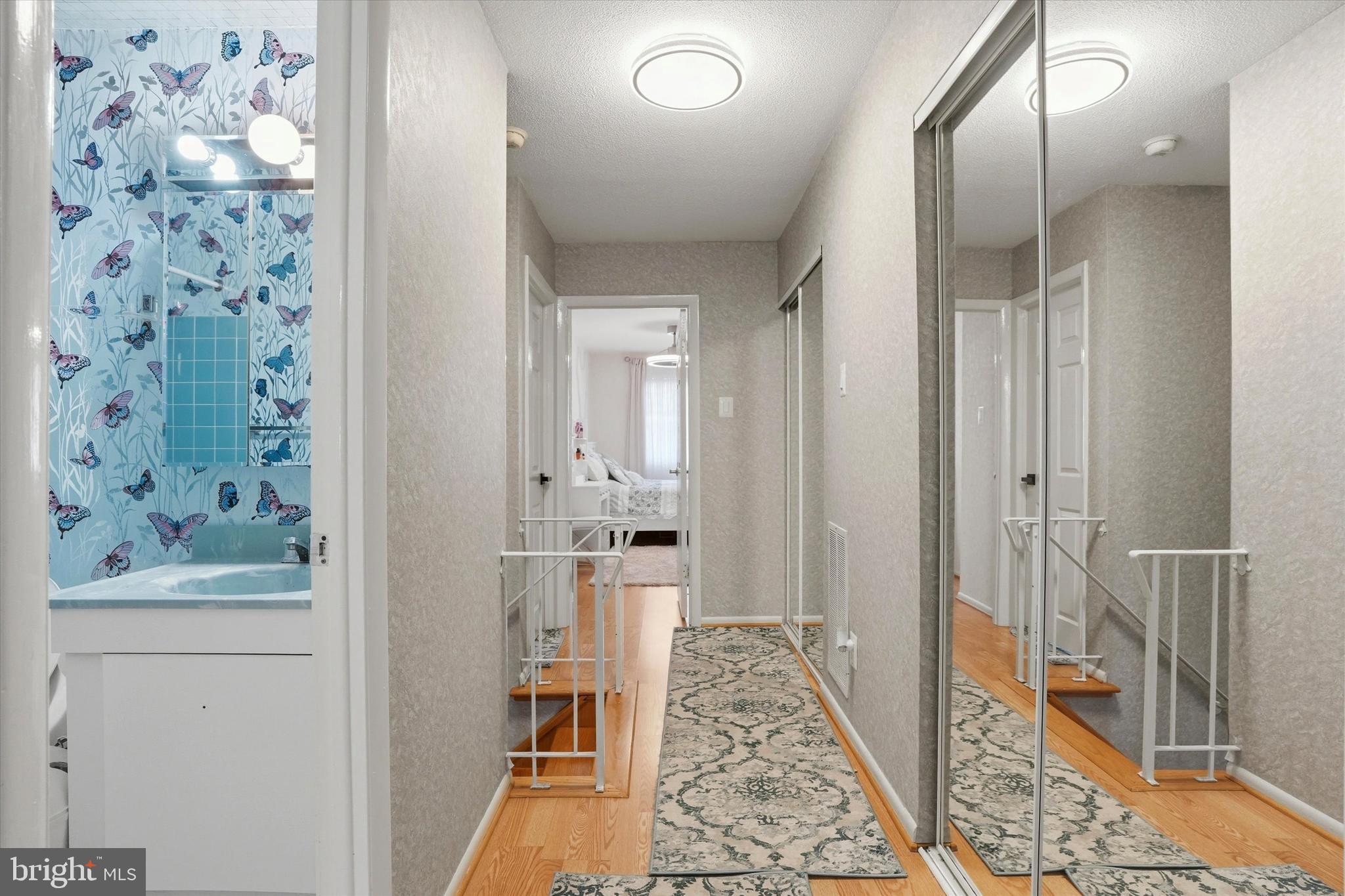 SOMERTON - Residential