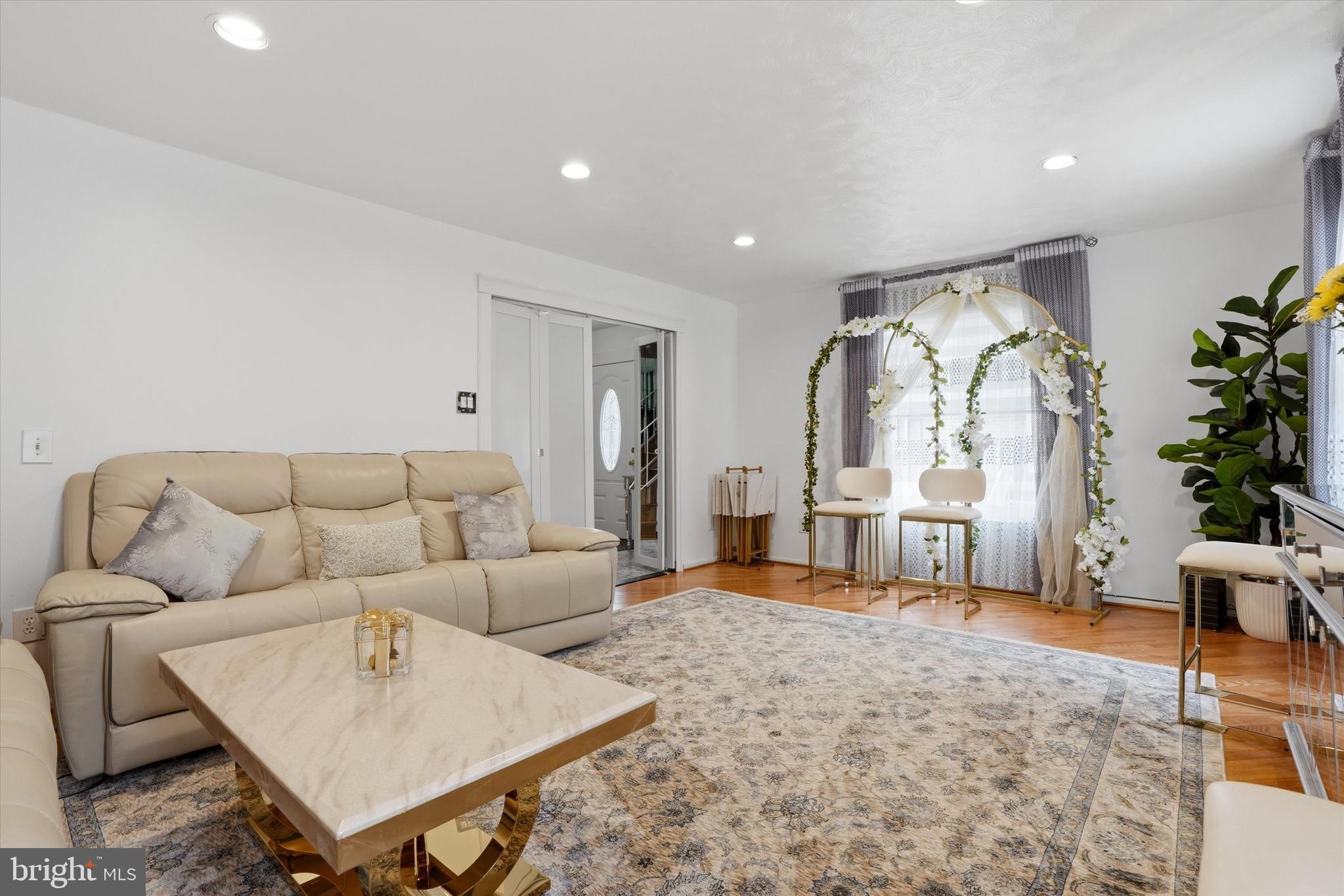 SOMERTON - Residential