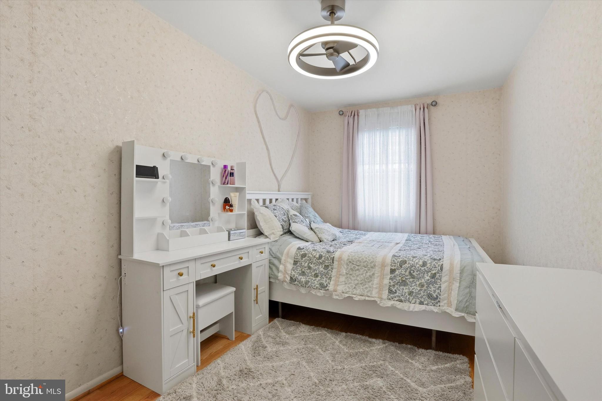 SOMERTON - Residential