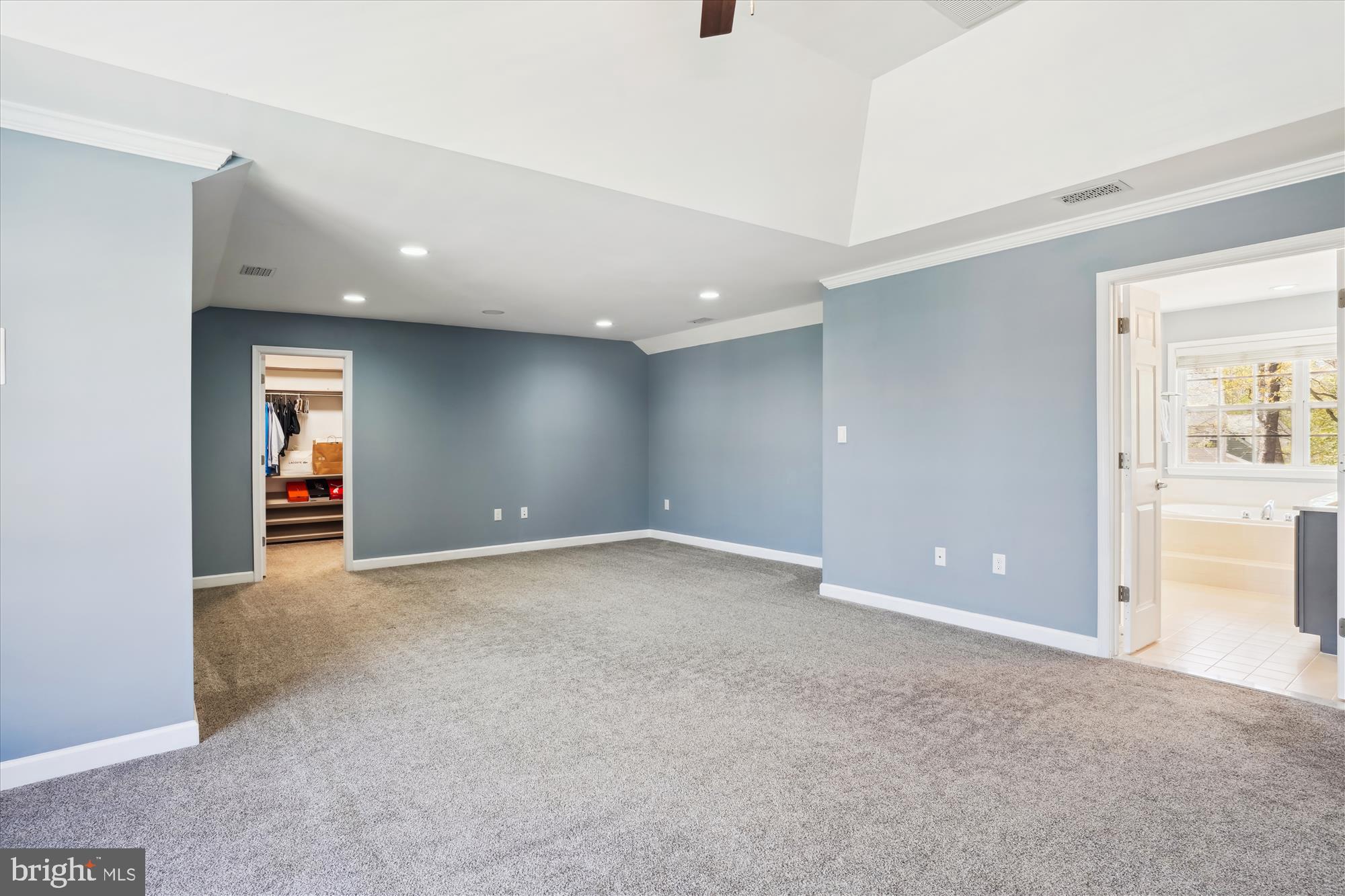 ESTATES AT SINGLETREE - Residential