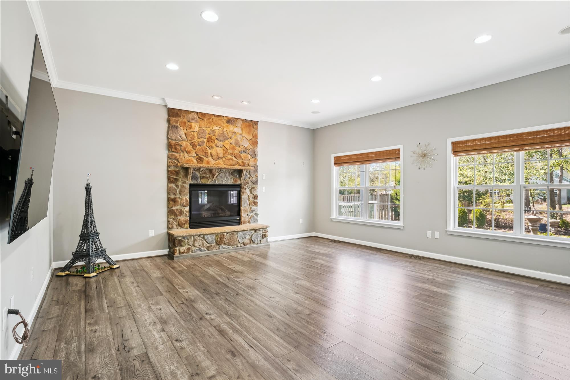 ESTATES AT SINGLETREE - Residential