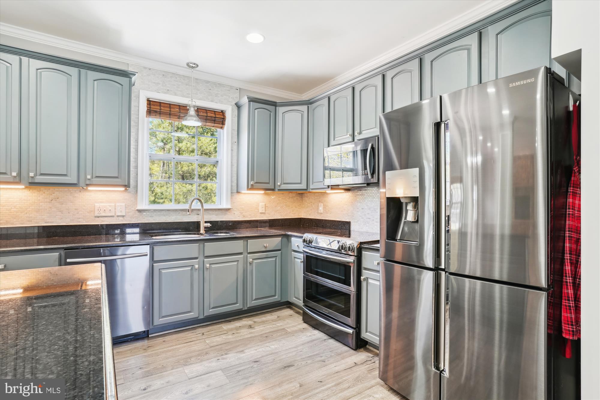 ESTATES AT SINGLETREE - Residential