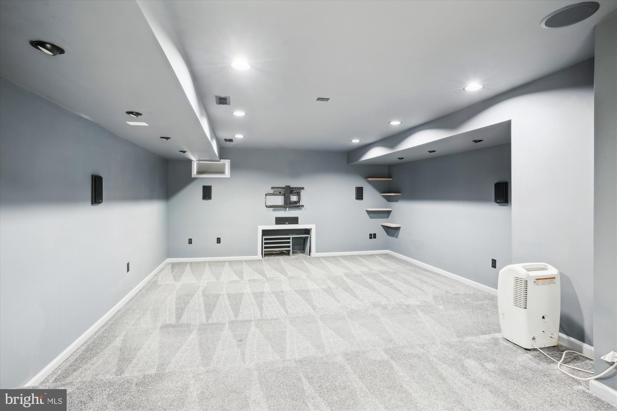 ESTATES AT SINGLETREE - Residential