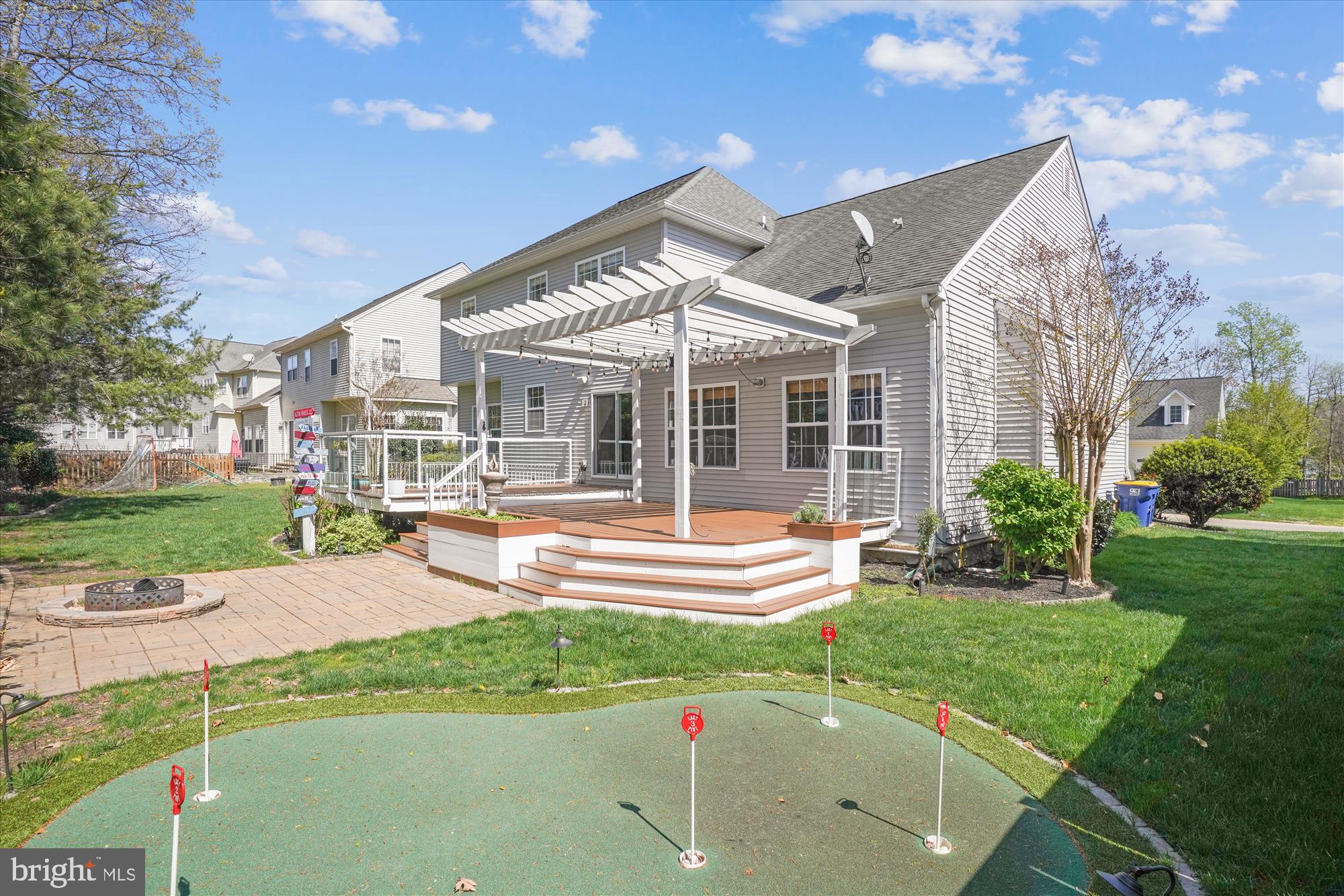 ESTATES AT SINGLETREE - Residential