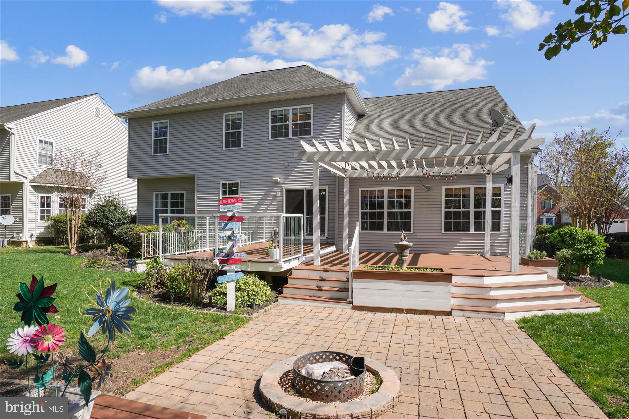 ESTATES AT SINGLETREE - Residential