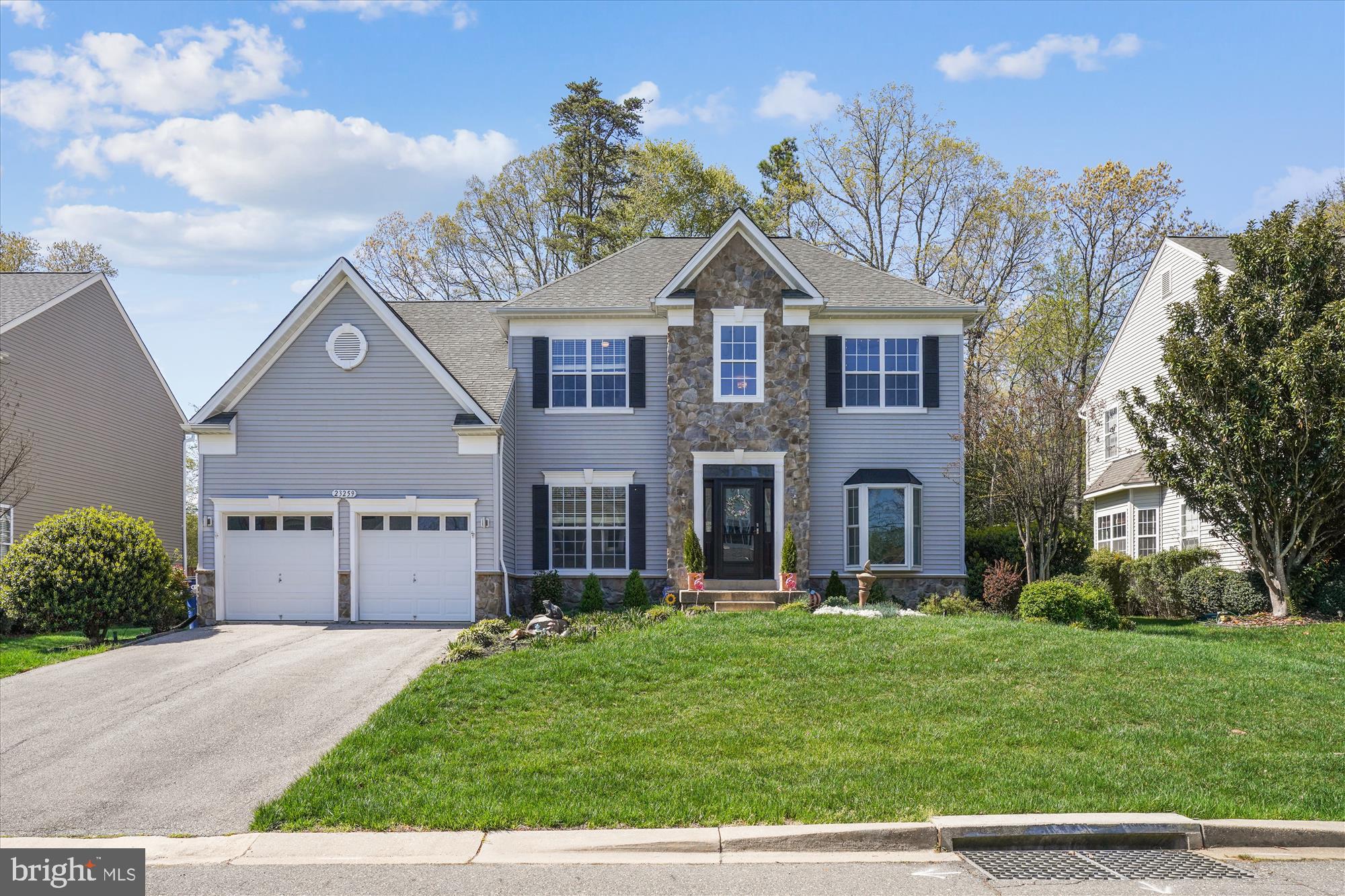 ESTATES AT SINGLETREE - Residential