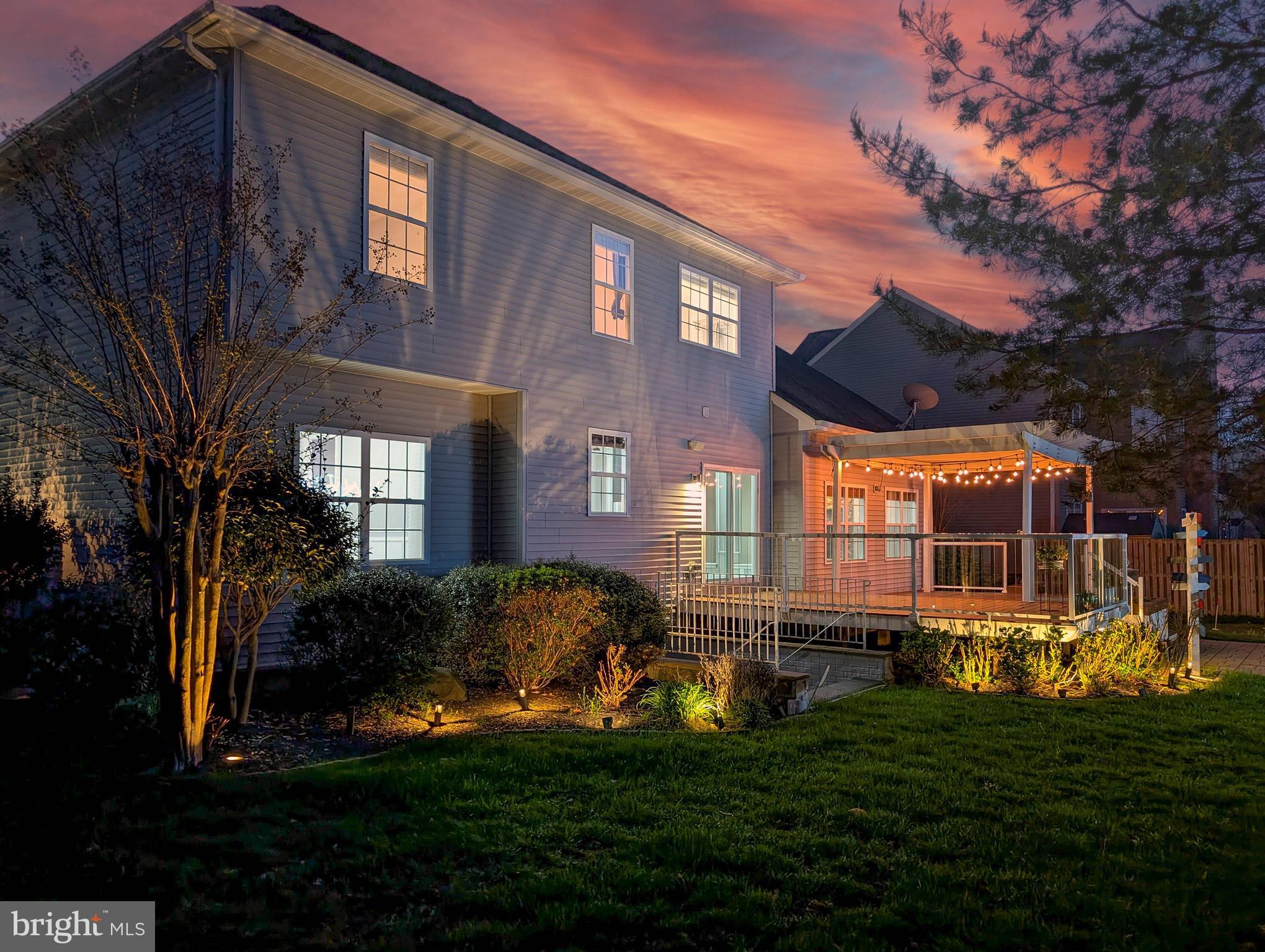 ESTATES AT SINGLETREE - Residential