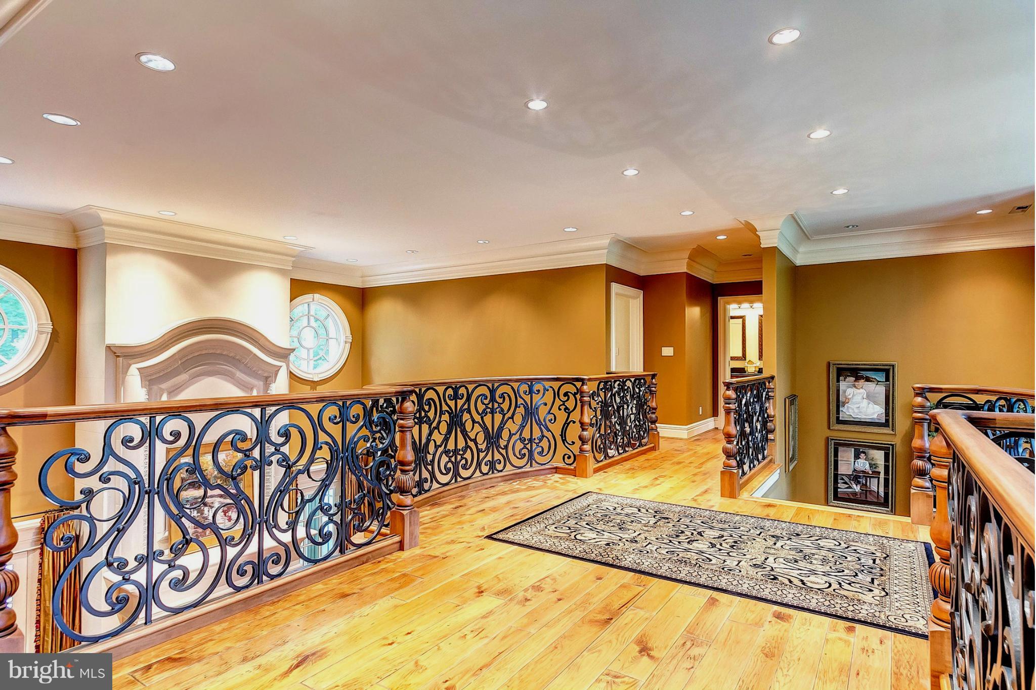 HILLENDALE COUNTRY CLUB - Residential