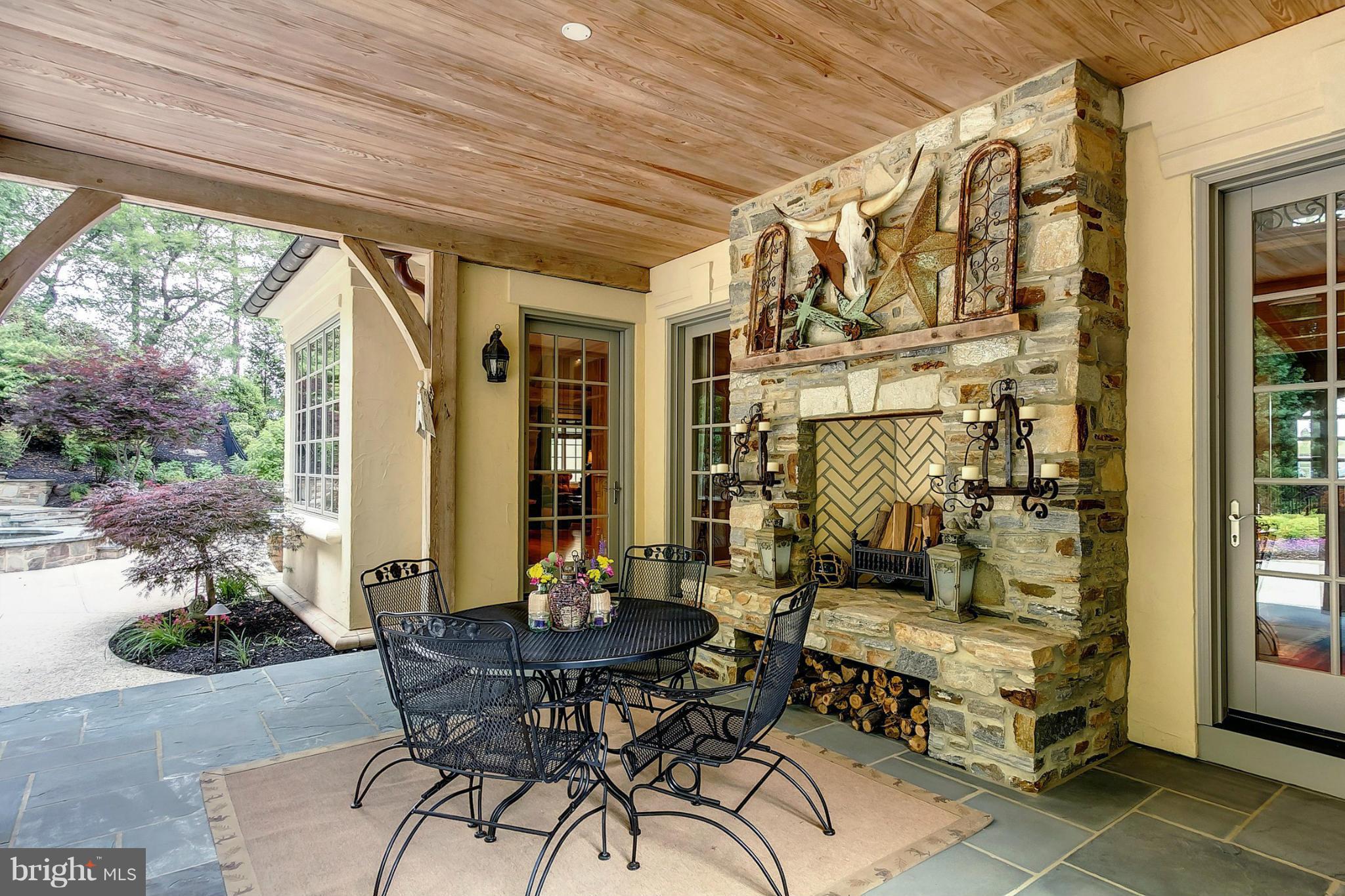 HILLENDALE COUNTRY CLUB - Residential