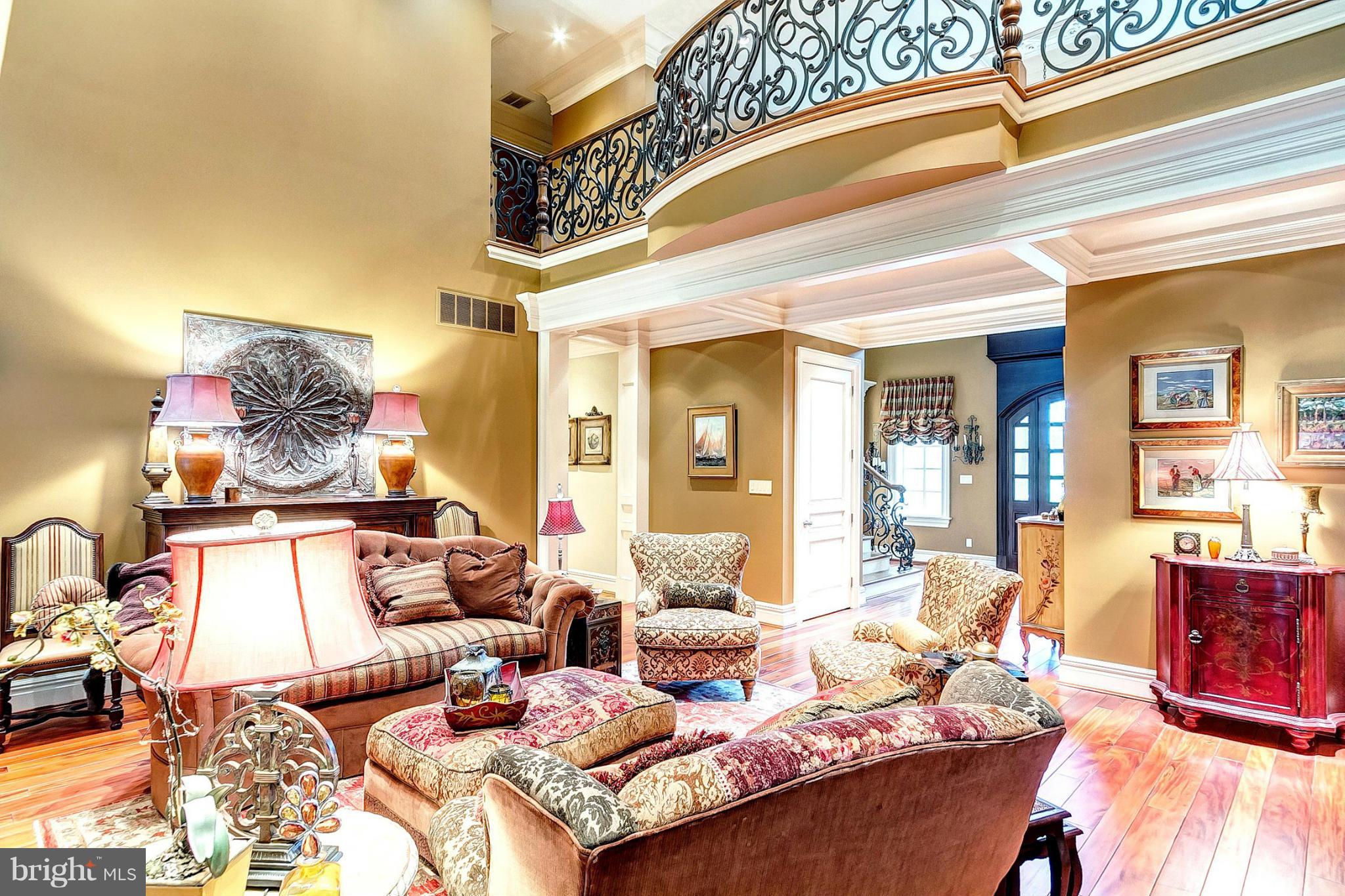 HILLENDALE COUNTRY CLUB - Residential