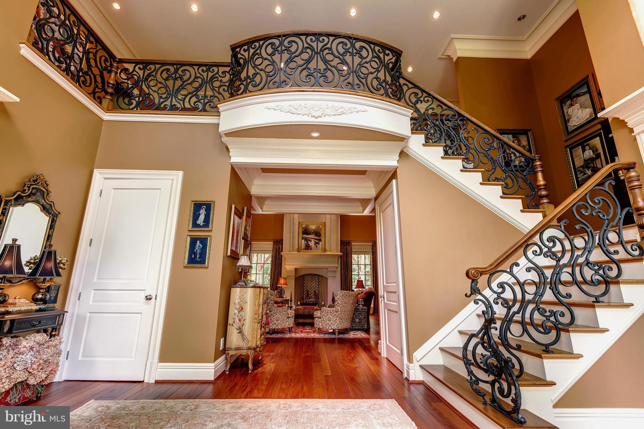 HILLENDALE COUNTRY CLUB - Residential