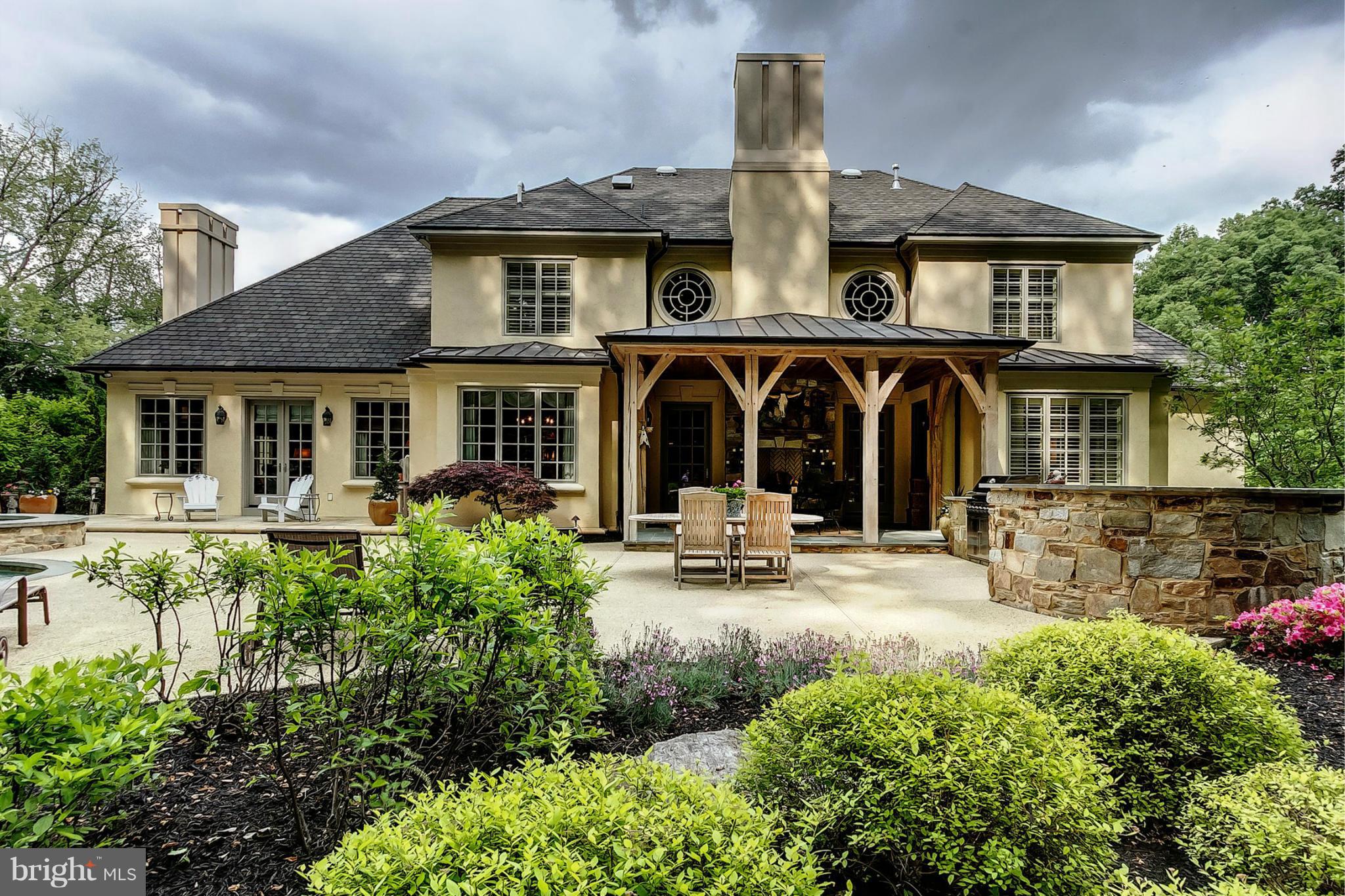 HILLENDALE COUNTRY CLUB - Residential