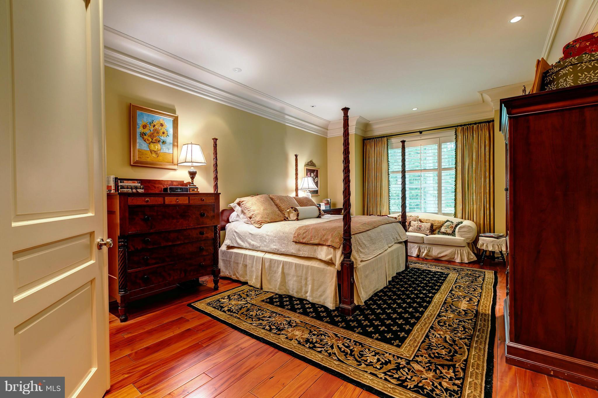 HILLENDALE COUNTRY CLUB - Residential