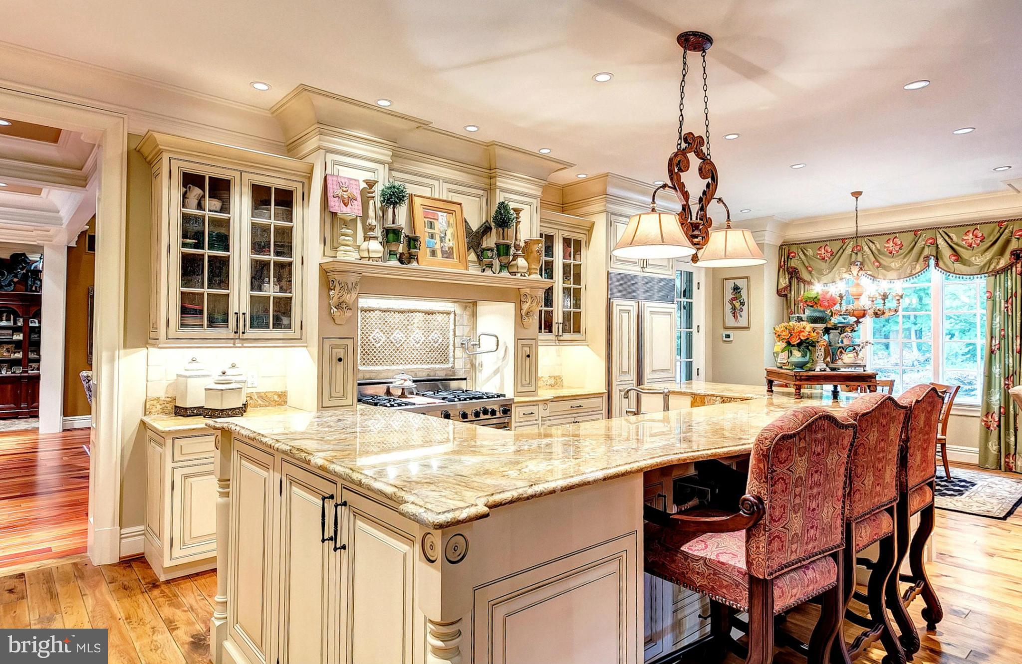 HILLENDALE COUNTRY CLUB - Residential