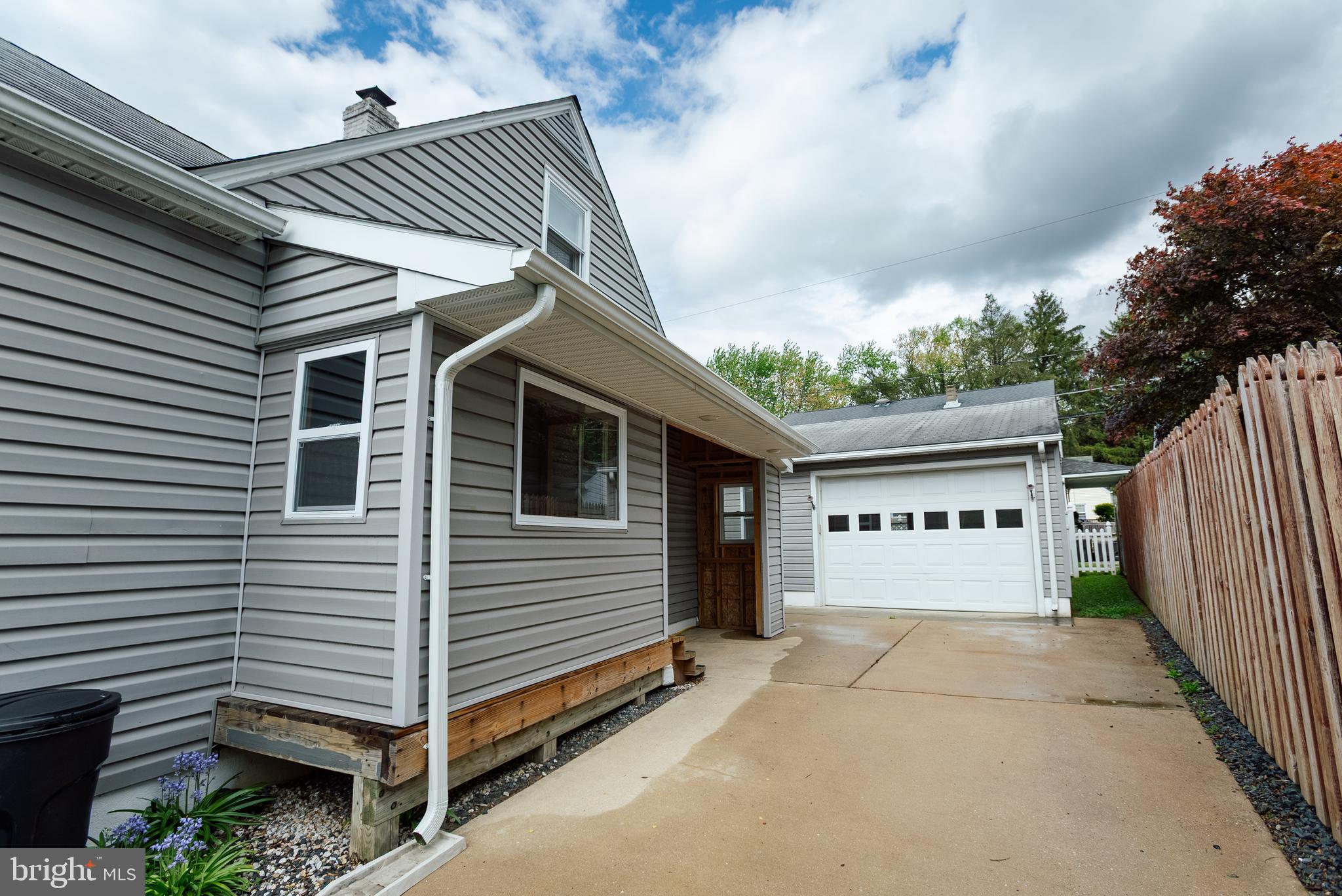 GREEN MEADOWS - Residential