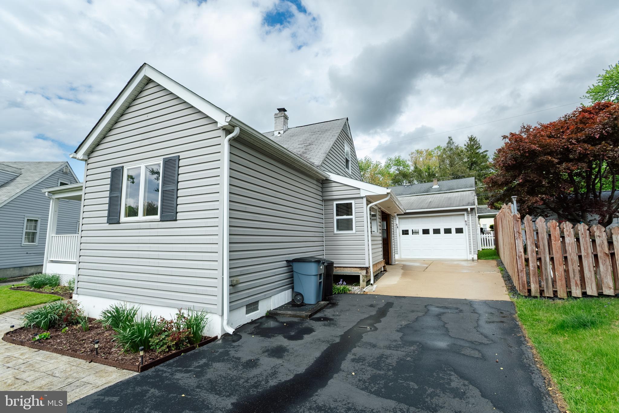 GREEN MEADOWS - Residential