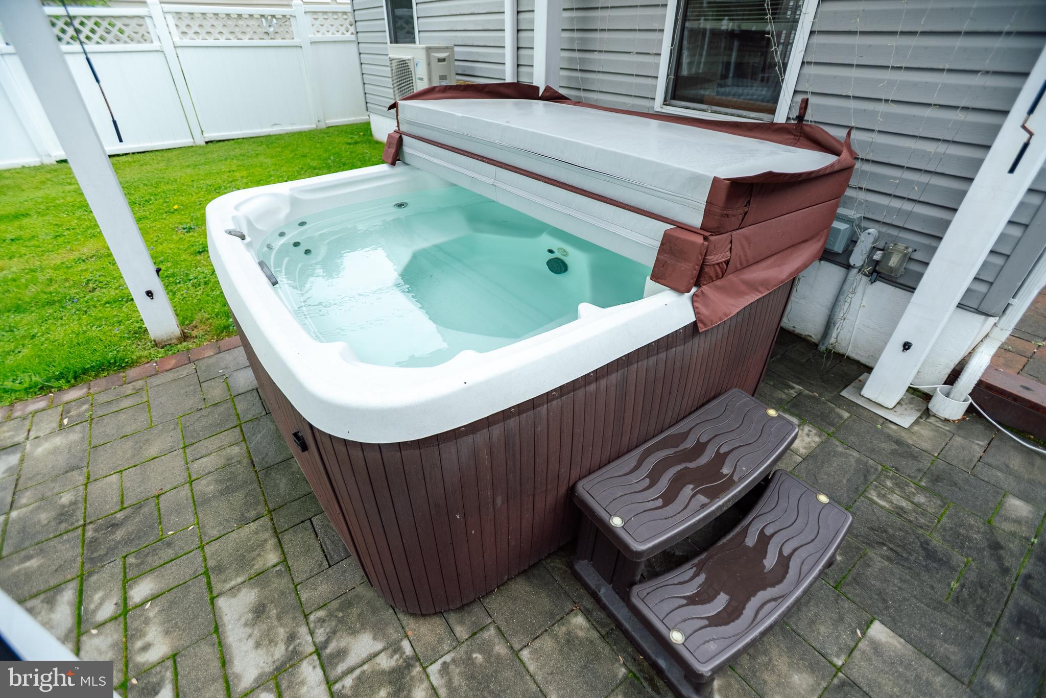 GREEN MEADOWS - Residential