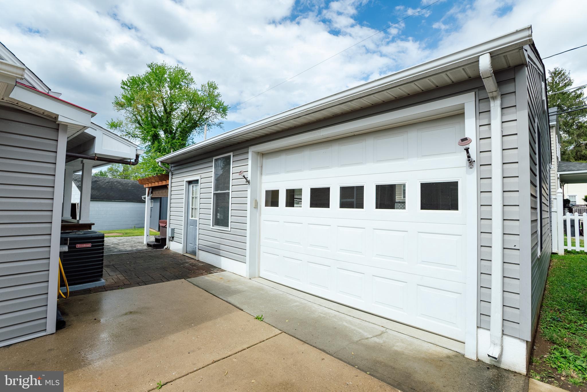 GREEN MEADOWS - Residential