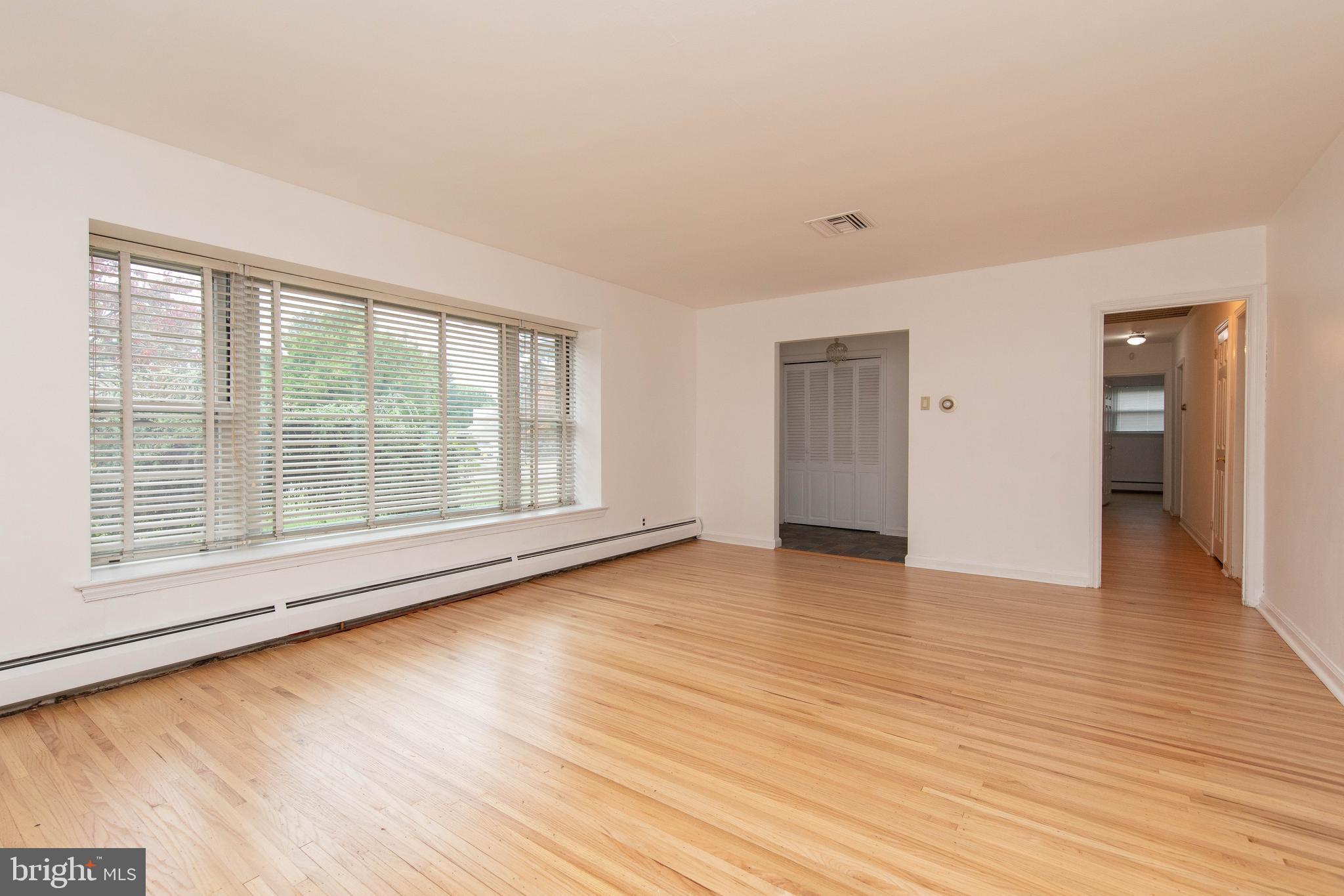 HUNTINGDON VALLEY - Residential