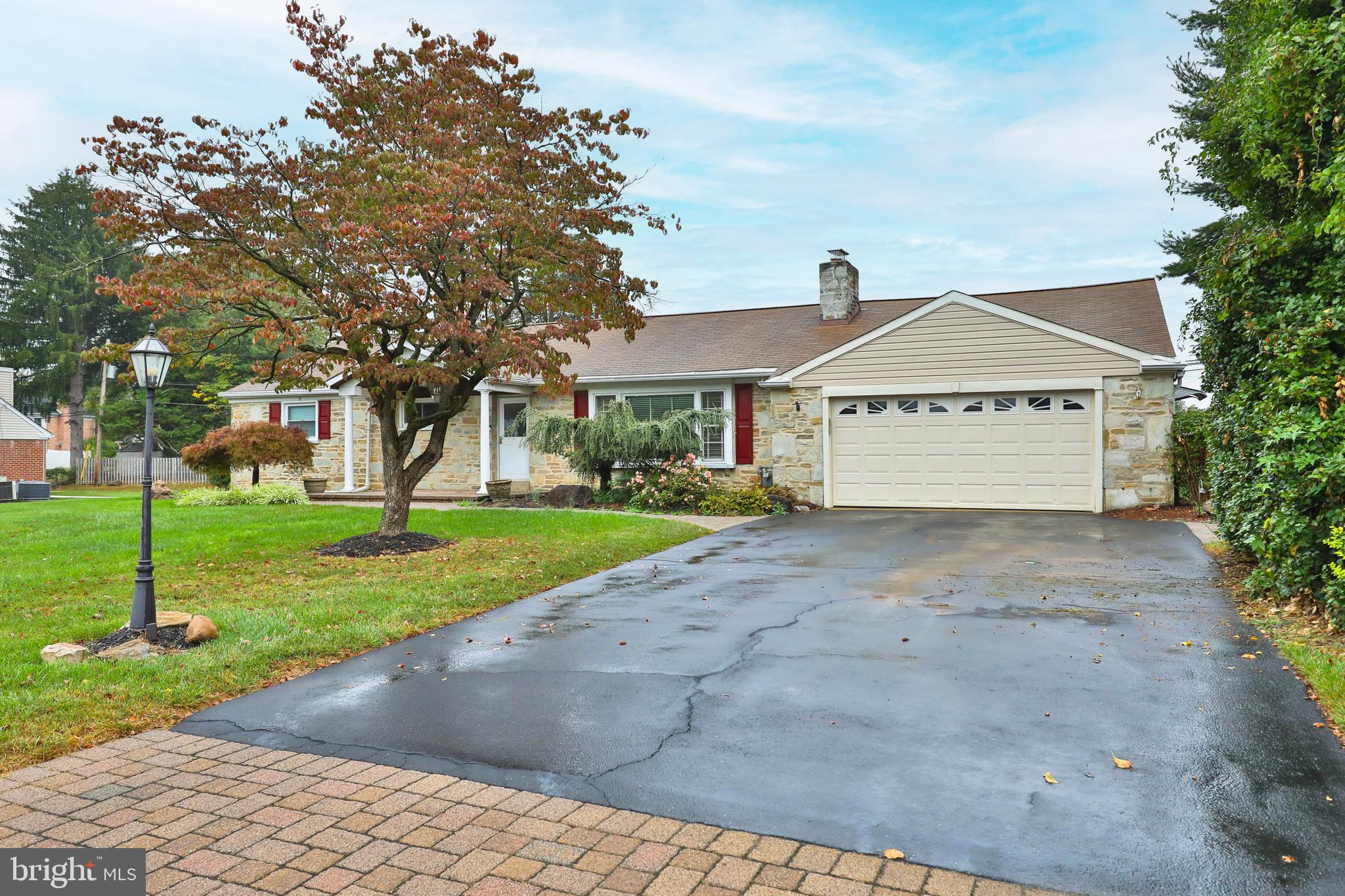 HUNTINGDON VALLEY - Residential