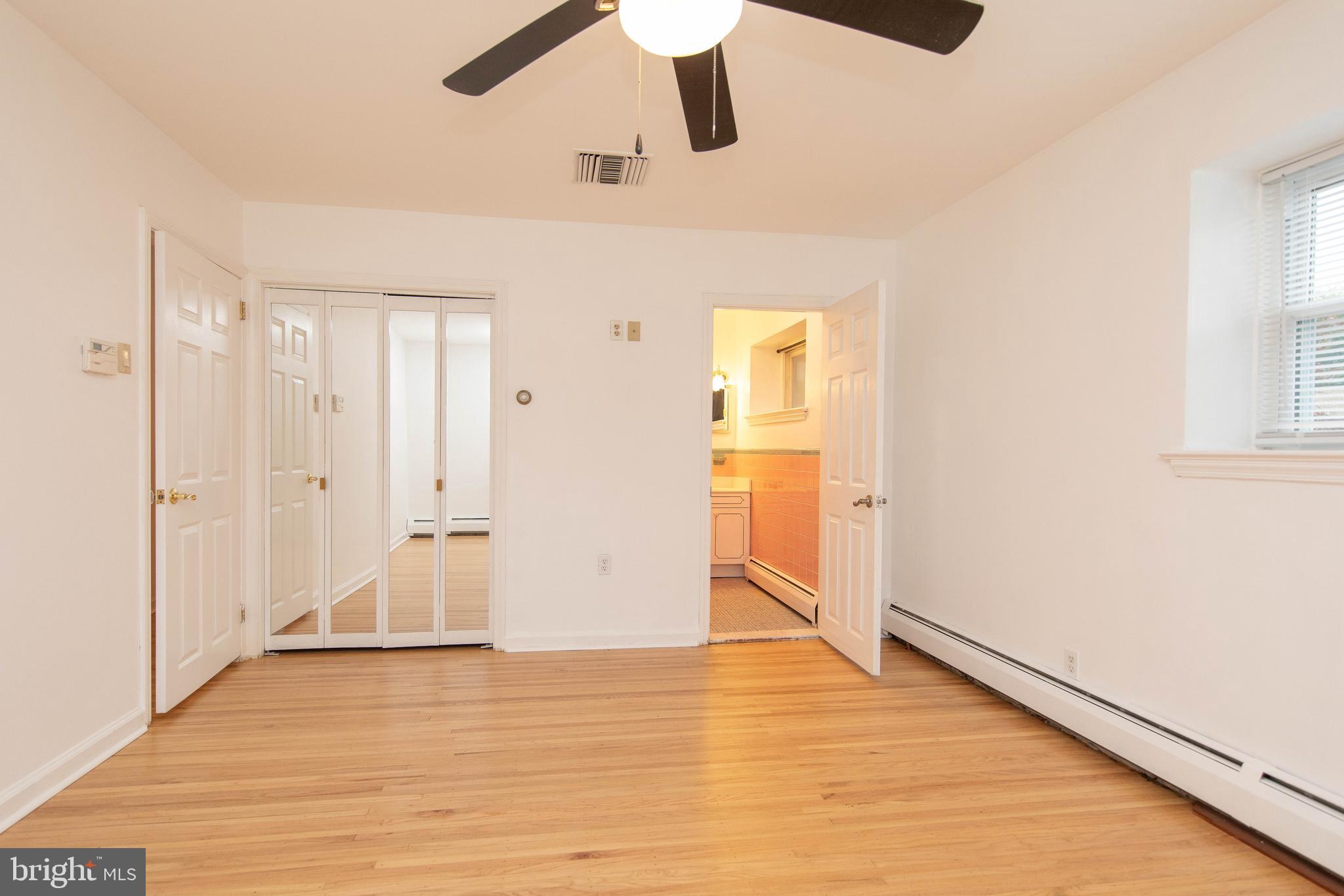 HUNTINGDON VALLEY - Residential