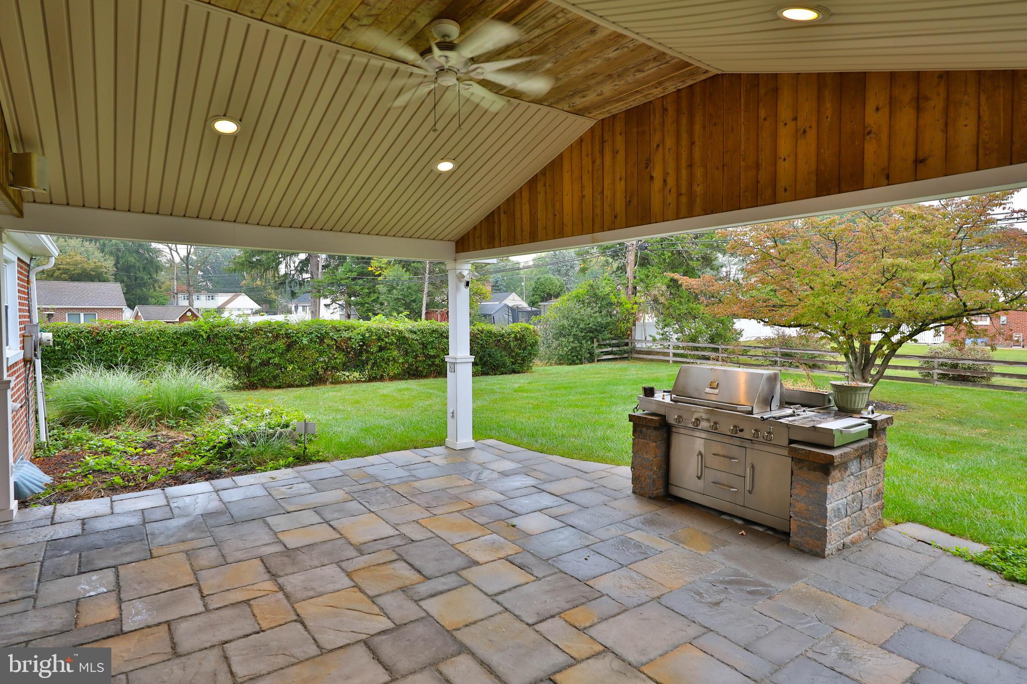 HUNTINGDON VALLEY - Residential