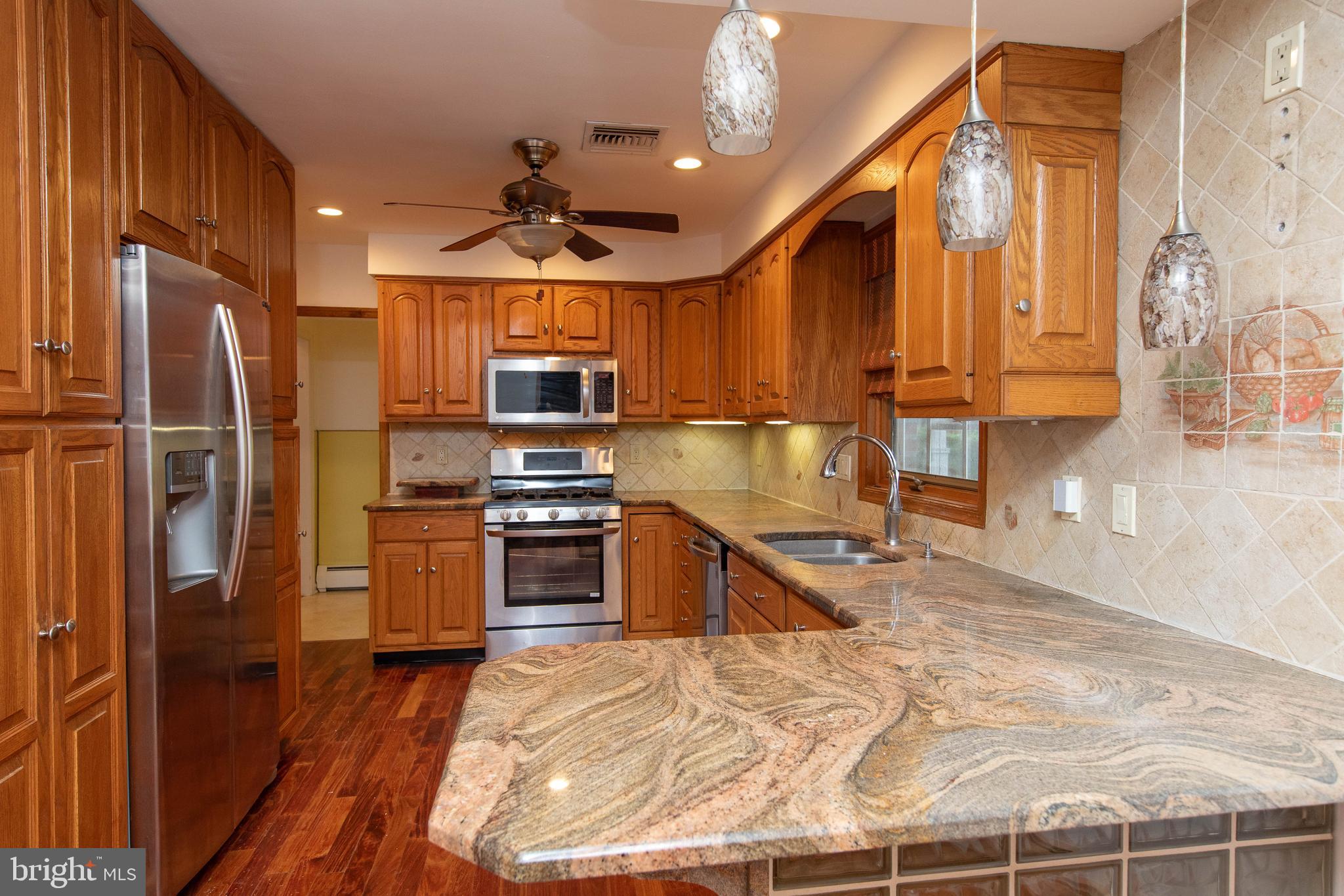 HUNTINGDON VALLEY - Residential