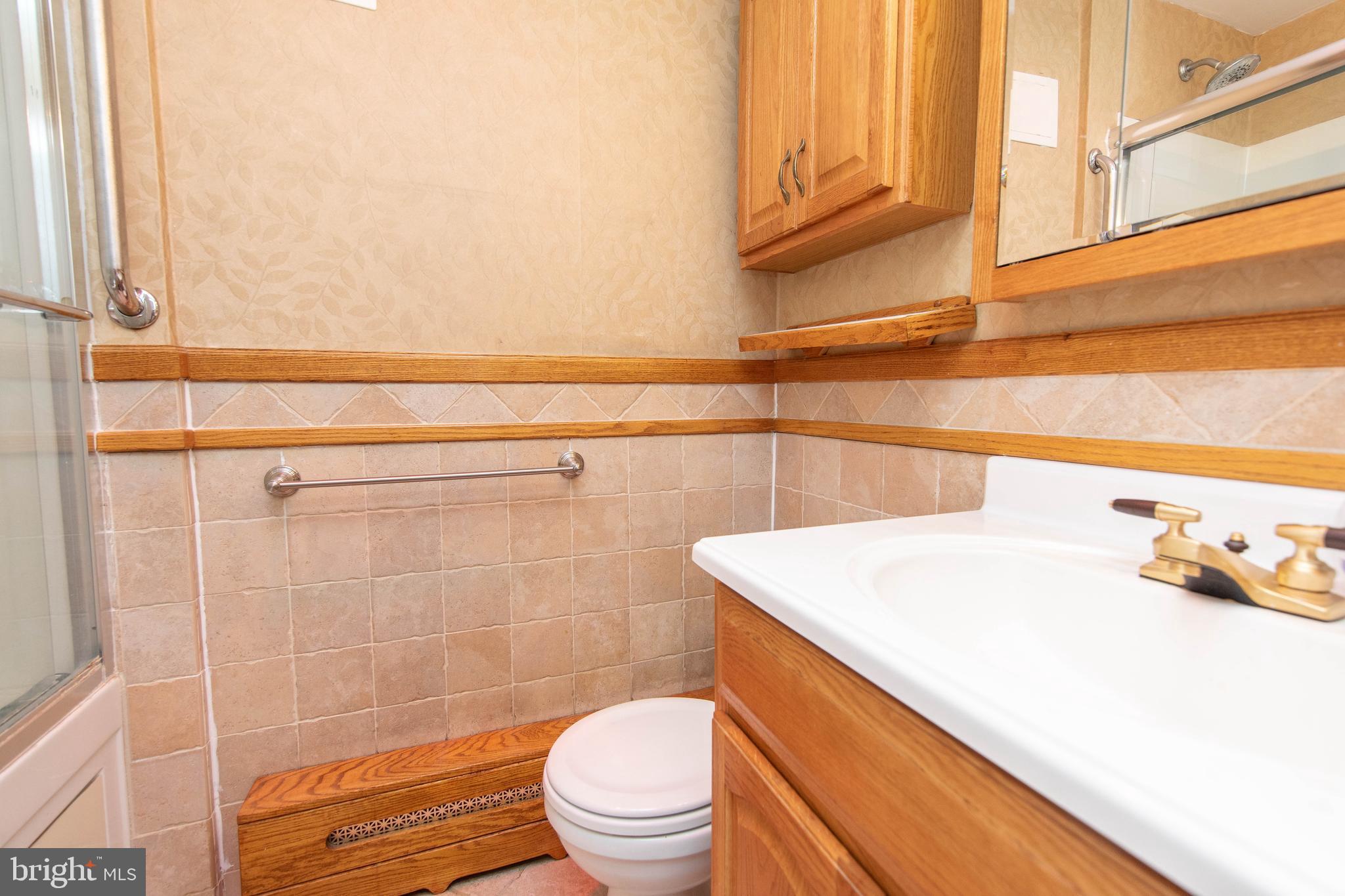 HUNTINGDON VALLEY - Residential