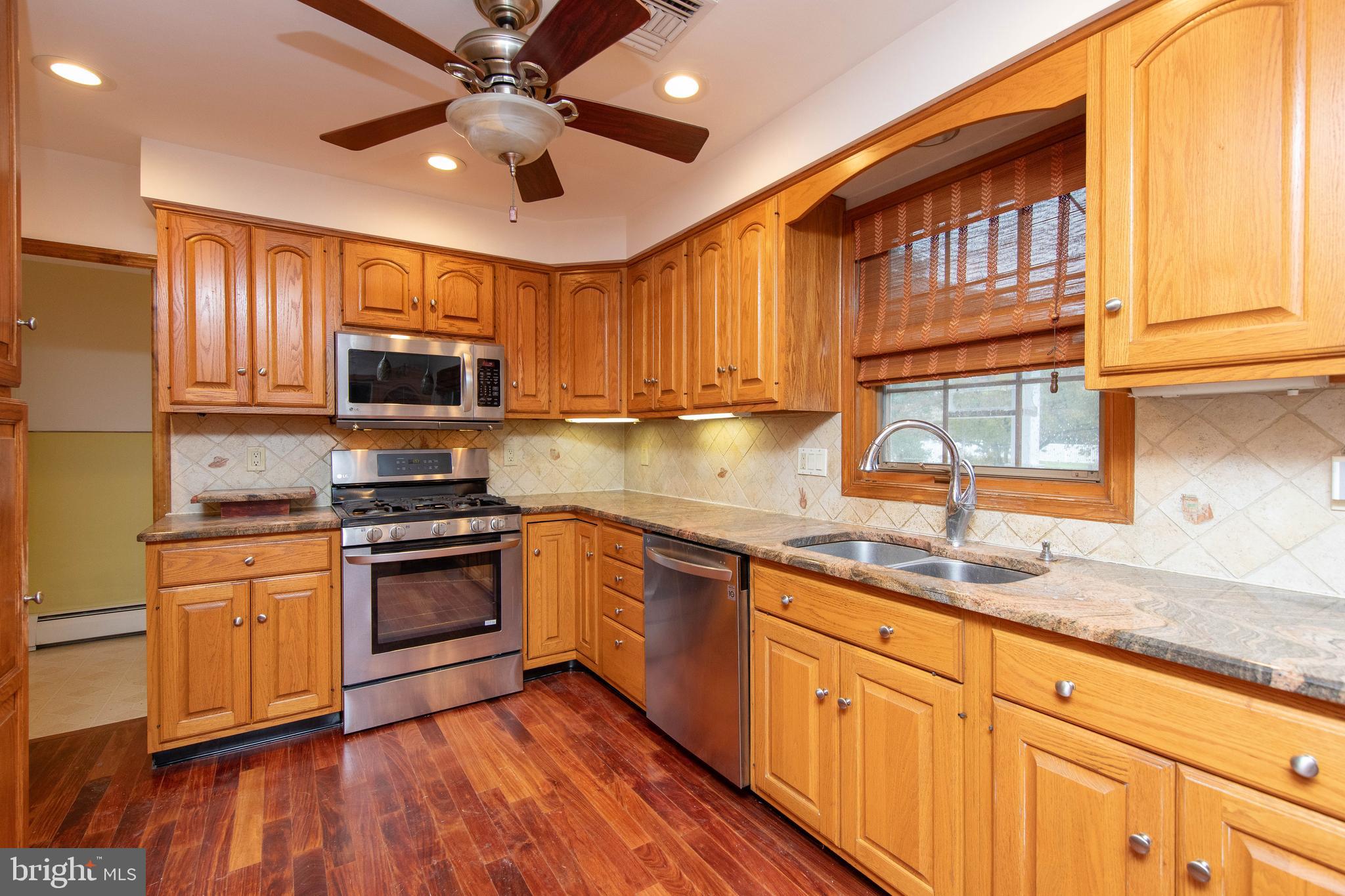 HUNTINGDON VALLEY - Residential