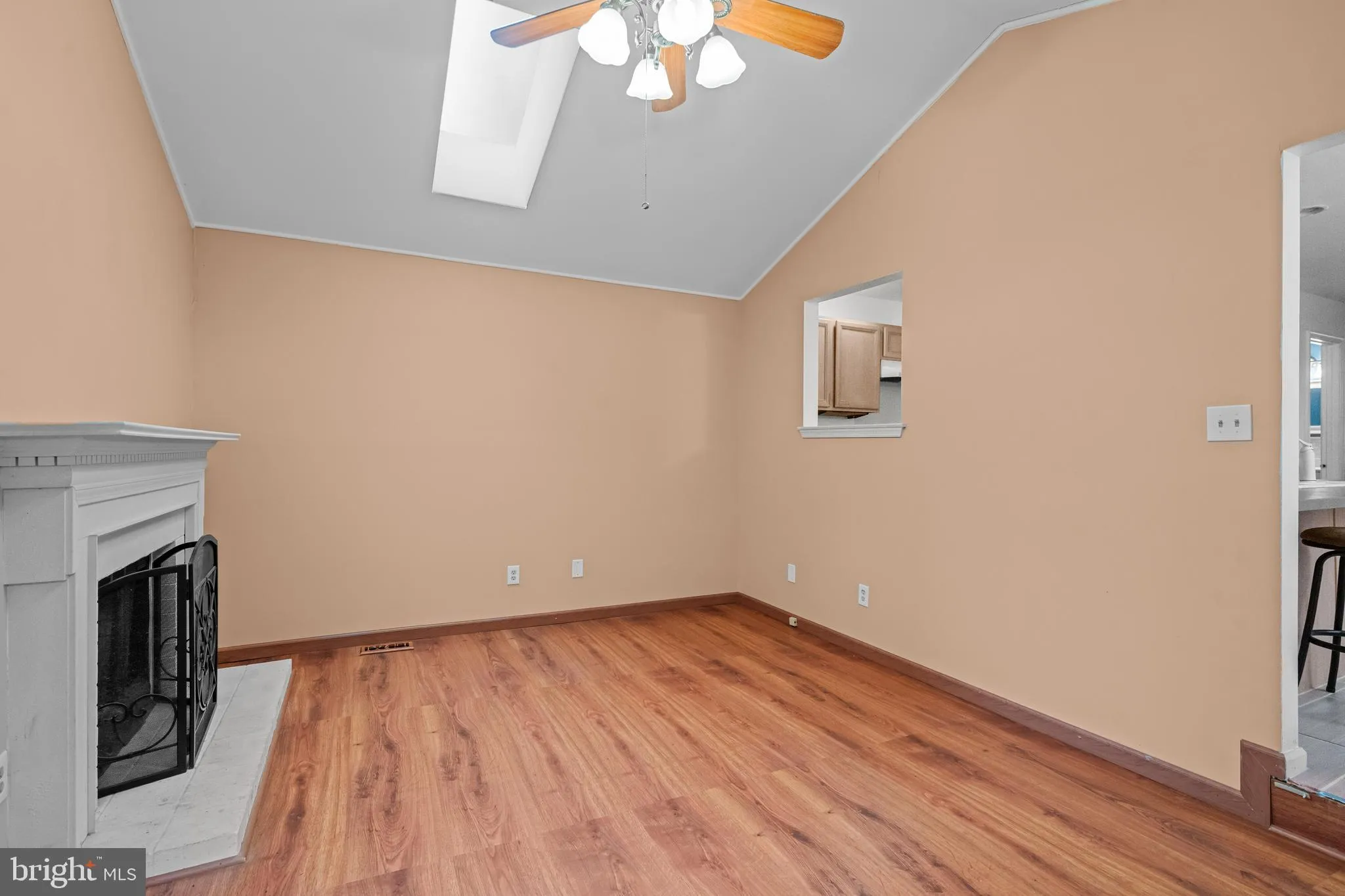 Aston, Pennsylvania 19014, United States, 2 Bedrooms Bedrooms, ,2 BathroomsBathrooms,Residential,Contingent,24929