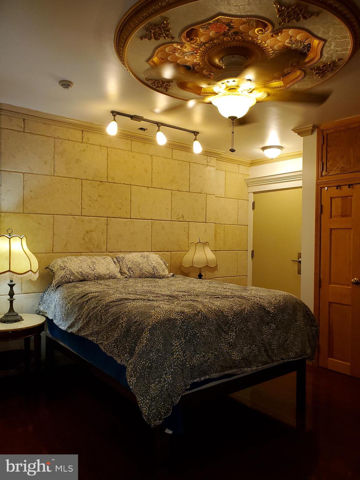 WASHINGTON SQ WEST - Residential Lease