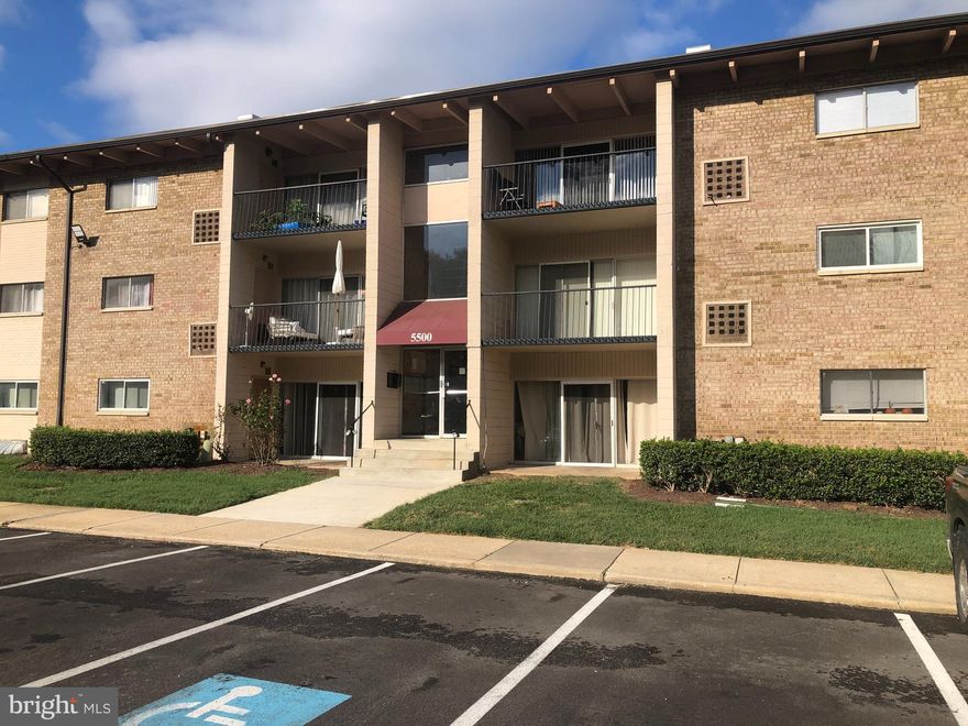 PROPERTY SHOWS WELL.