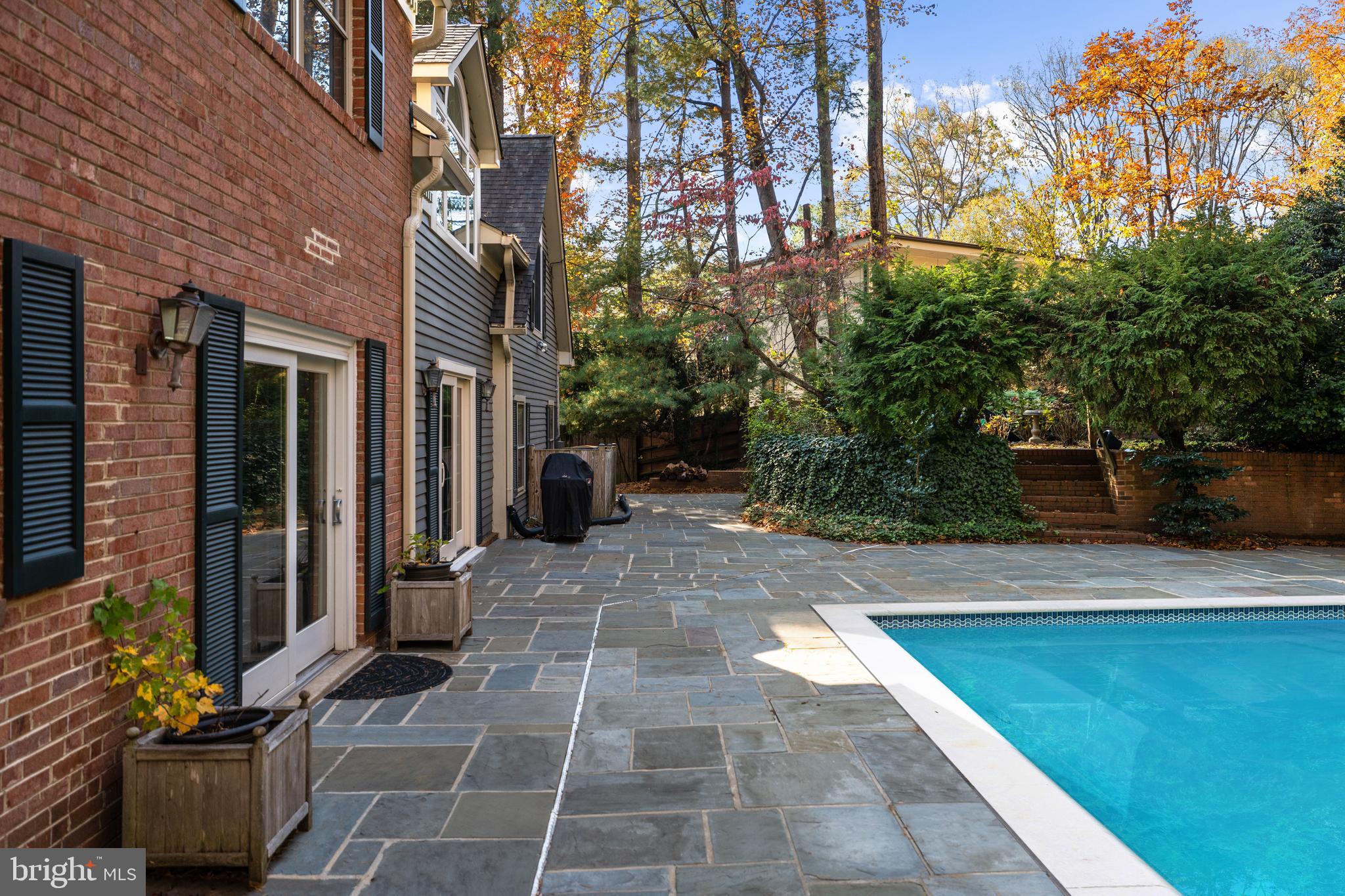 PARKVIEW HILLS - Residential