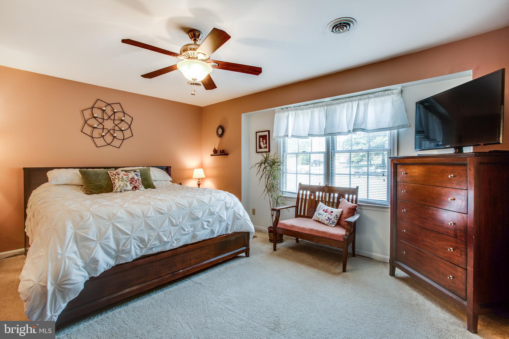 BREEZEWOOD - Residential