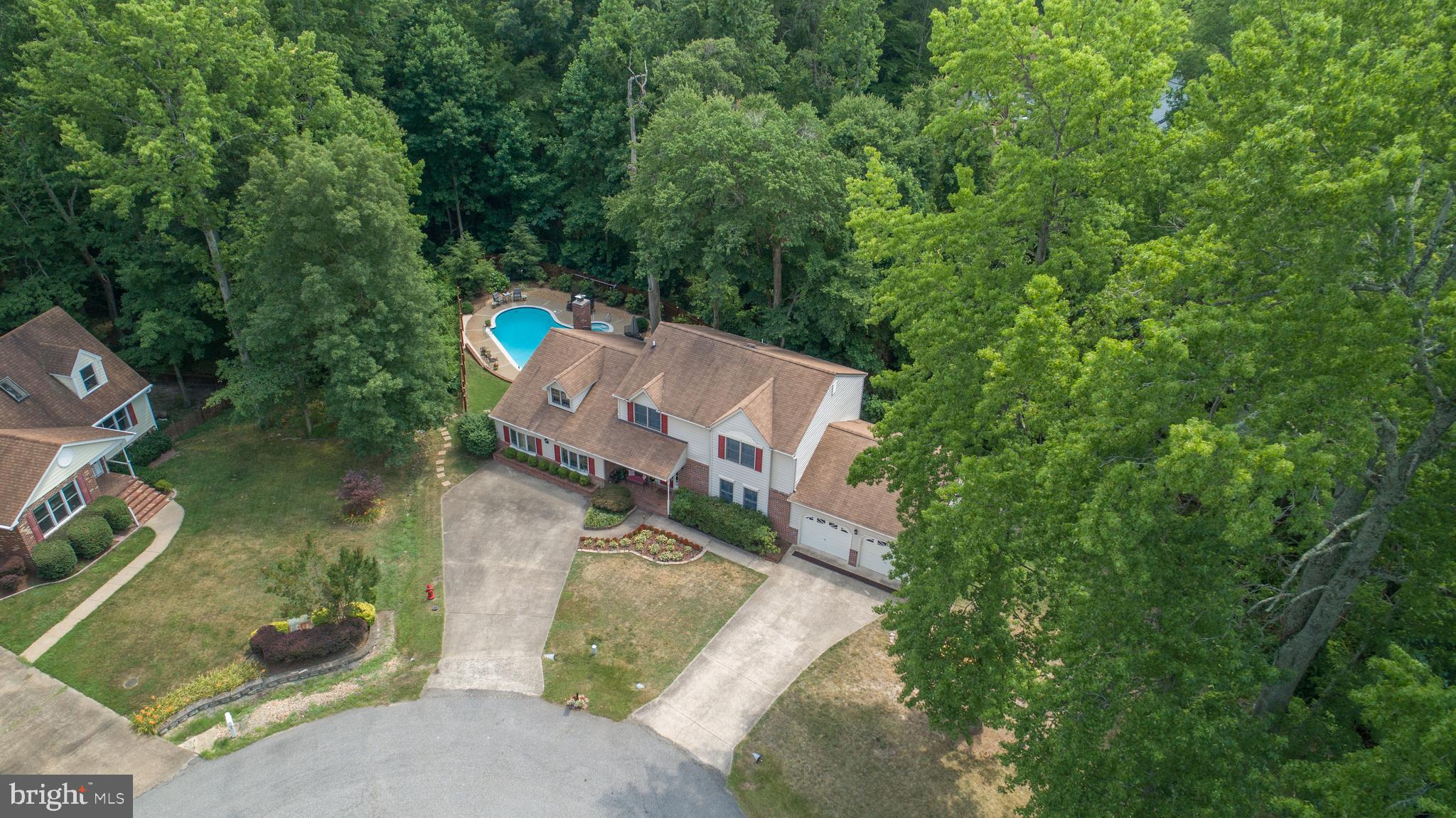 BREEZEWOOD - Residential