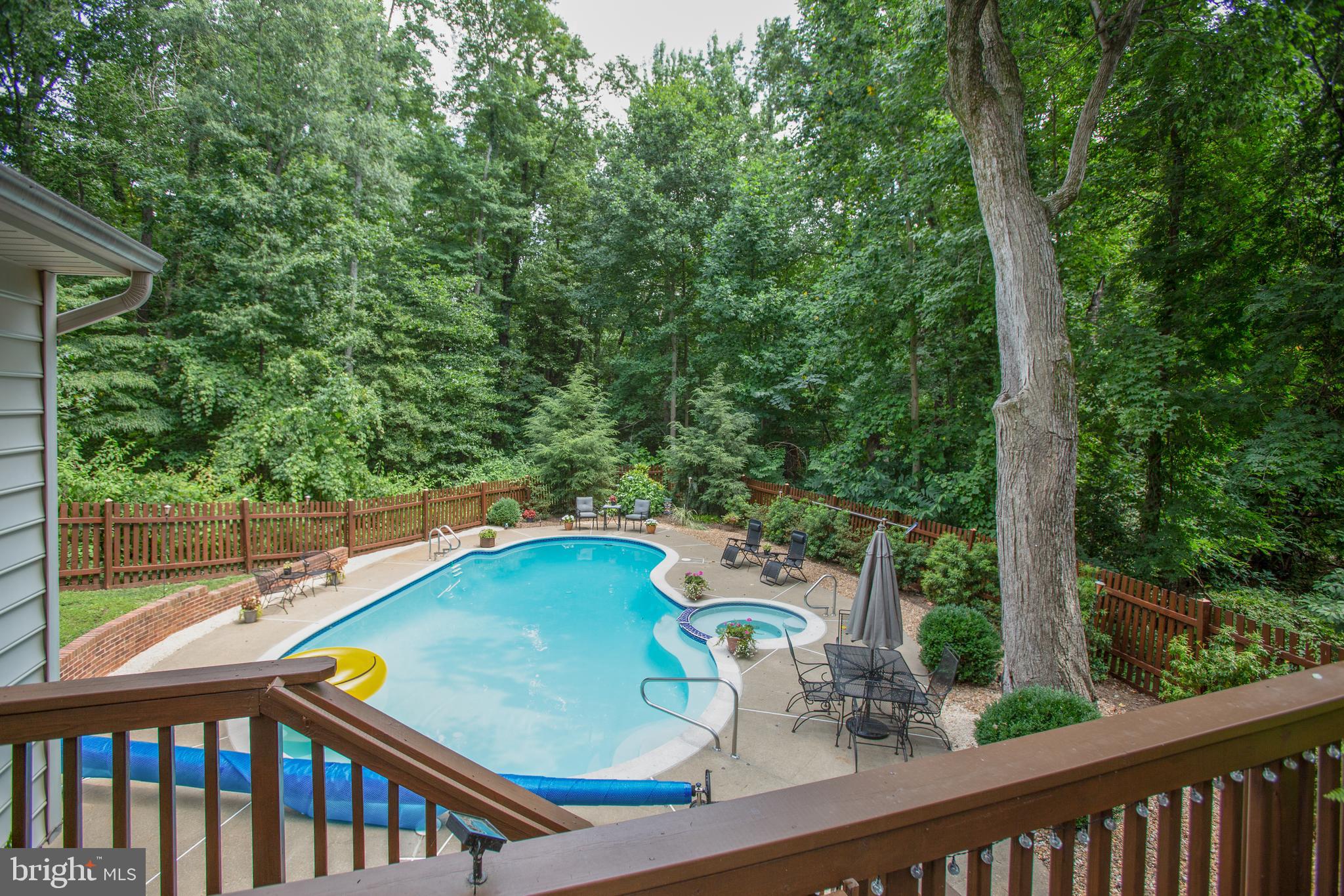 BREEZEWOOD - Residential